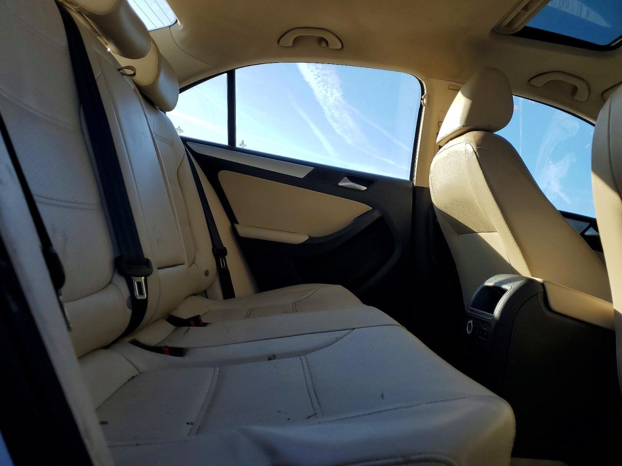 2013 VOLKSWAGEN JETTA SE photo 19