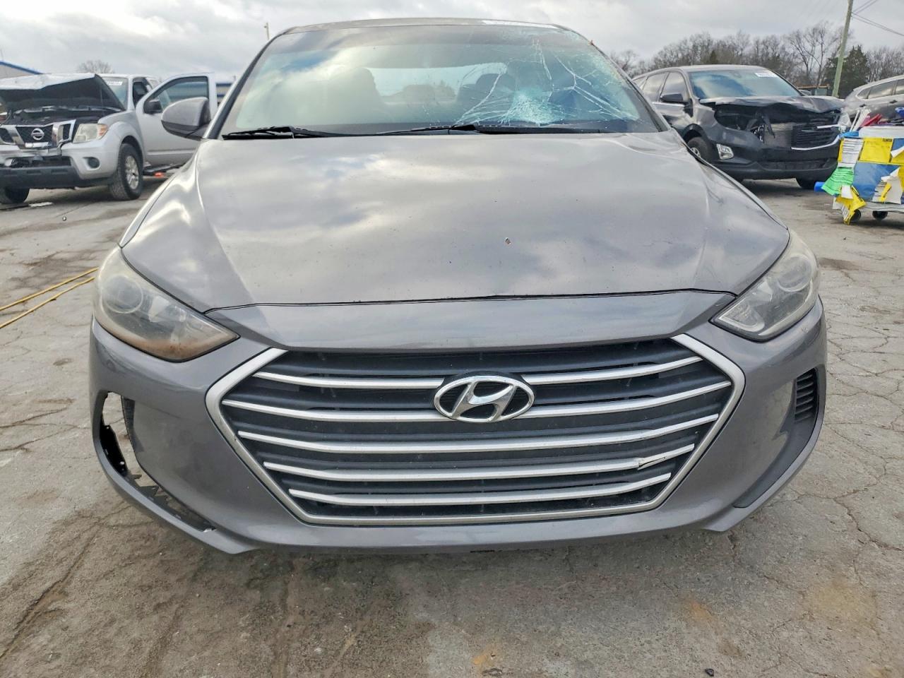 2018 HYUNDAI ELANTRA SE photo 5