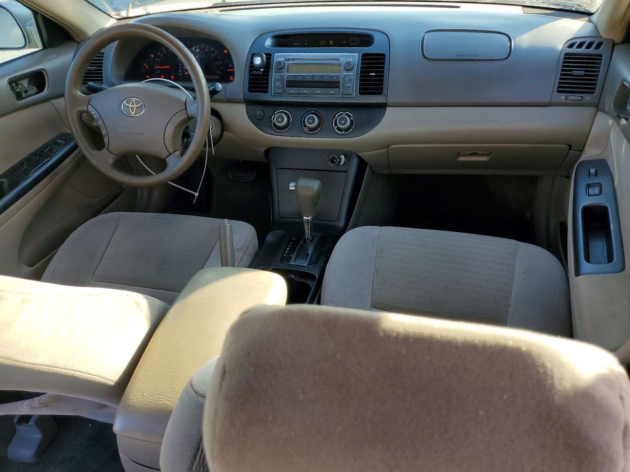 2006 TOYOTA CAMRY LE photo 8