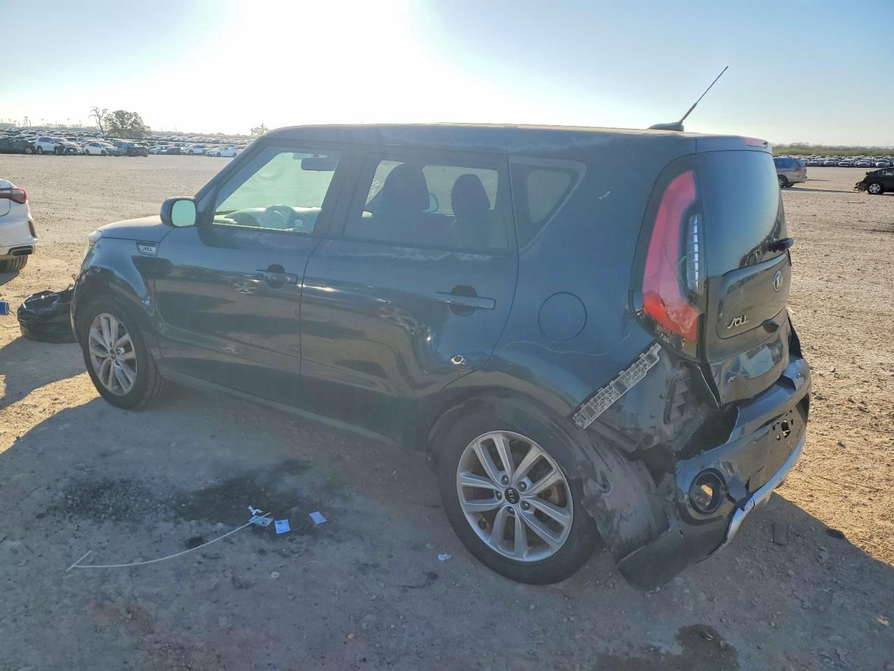 2017 KIA SOUL + photo 2