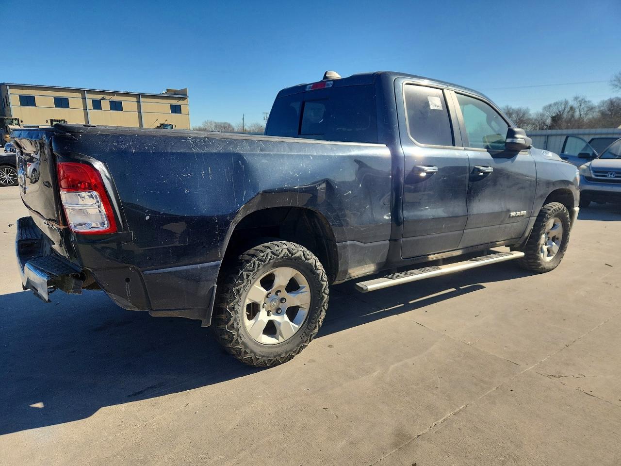2019 RAM 1500 BIG HORN/LONE STAR photo 3