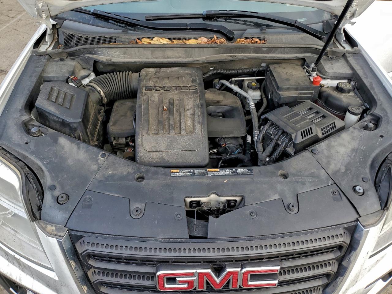 2017 GMC TERRAIN SLE photo 12