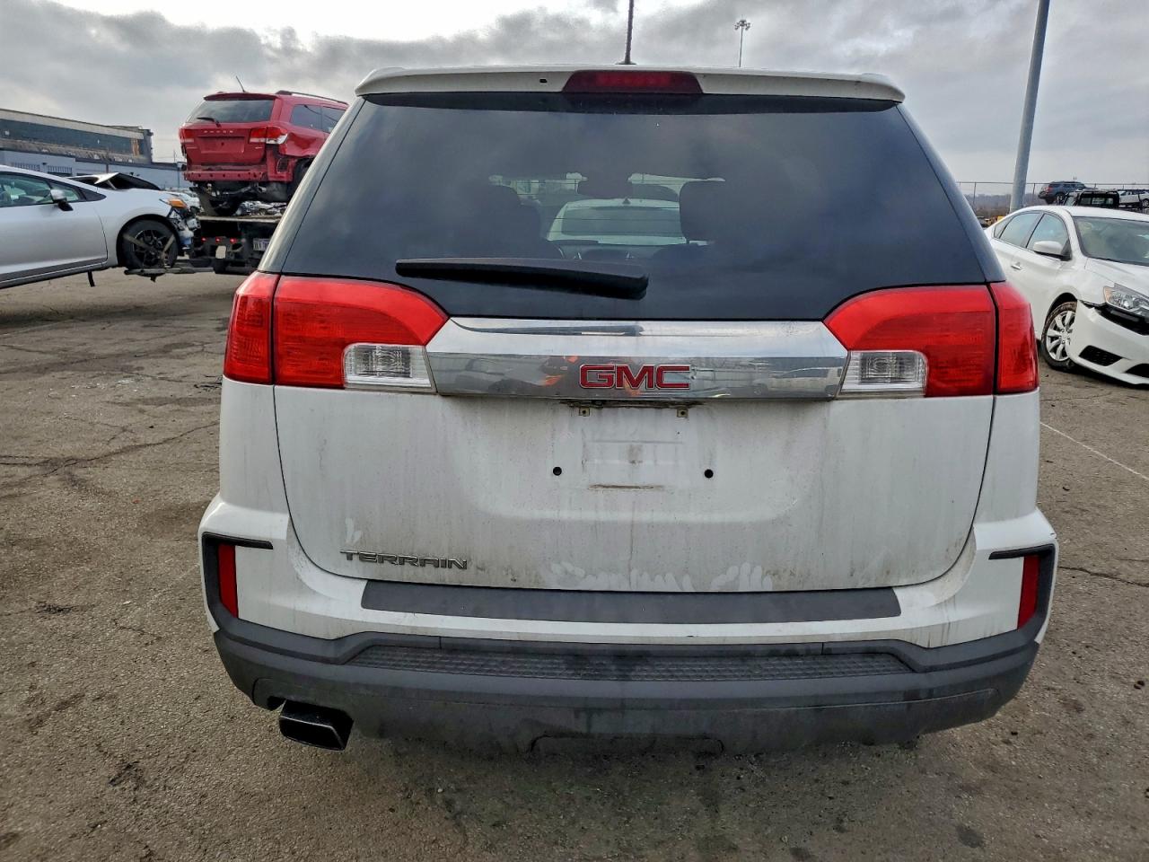 2017 GMC TERRAIN SLE photo 6