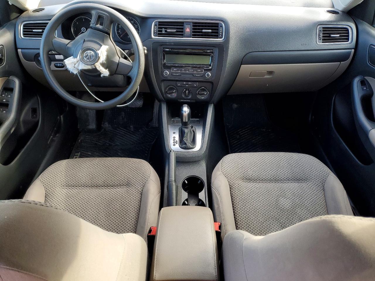 2014 VOLKSWAGEN JETTA TDI photo 8