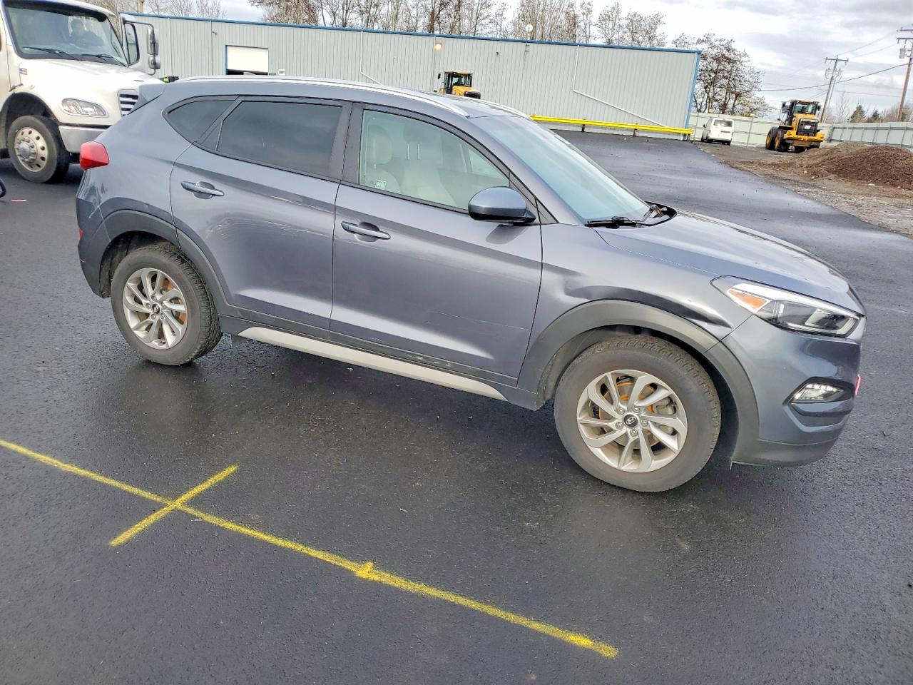 2018 HYUNDAI TUCSON SEL photo 4