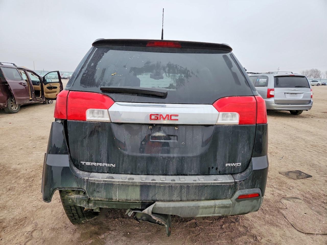 2013 GMC TERRAIN SLE photo 6
