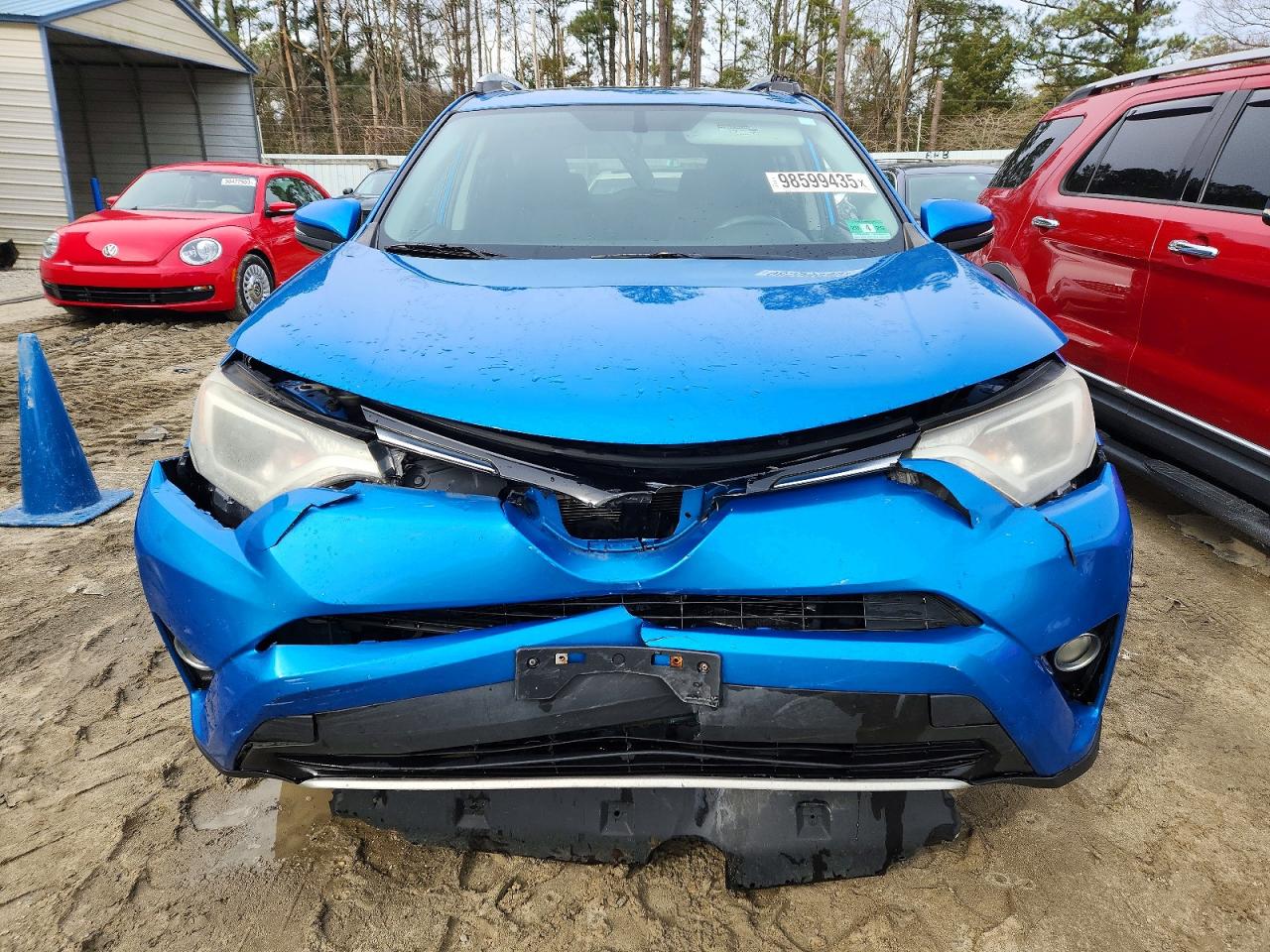 2016 TOYOTA RAV4 XLE photo 5