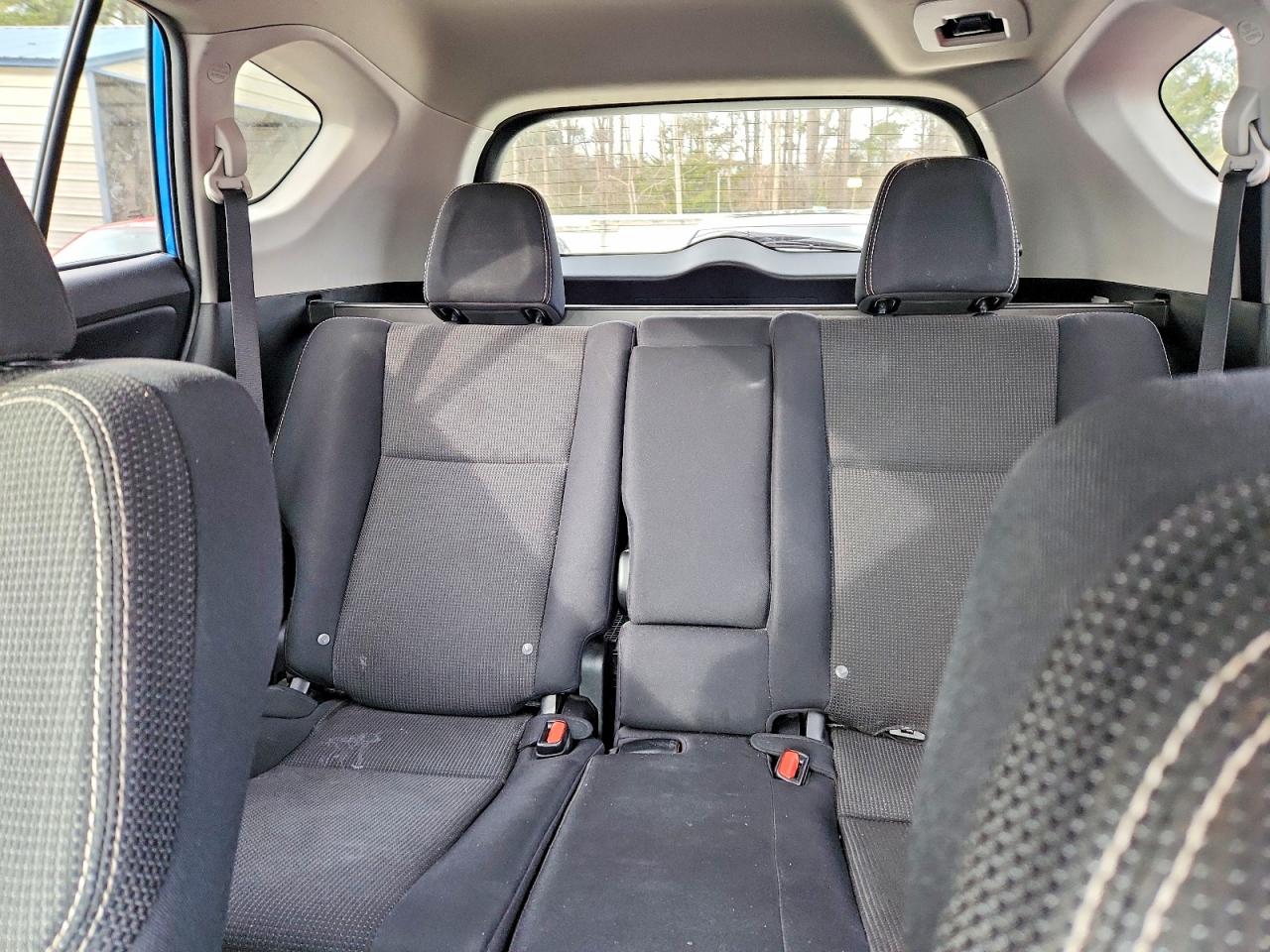 2016 TOYOTA RAV4 XLE photo 10