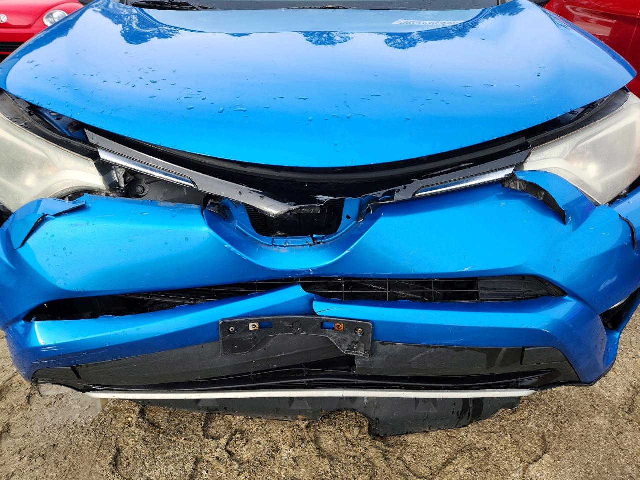 2016 TOYOTA RAV4 XLE photo 12