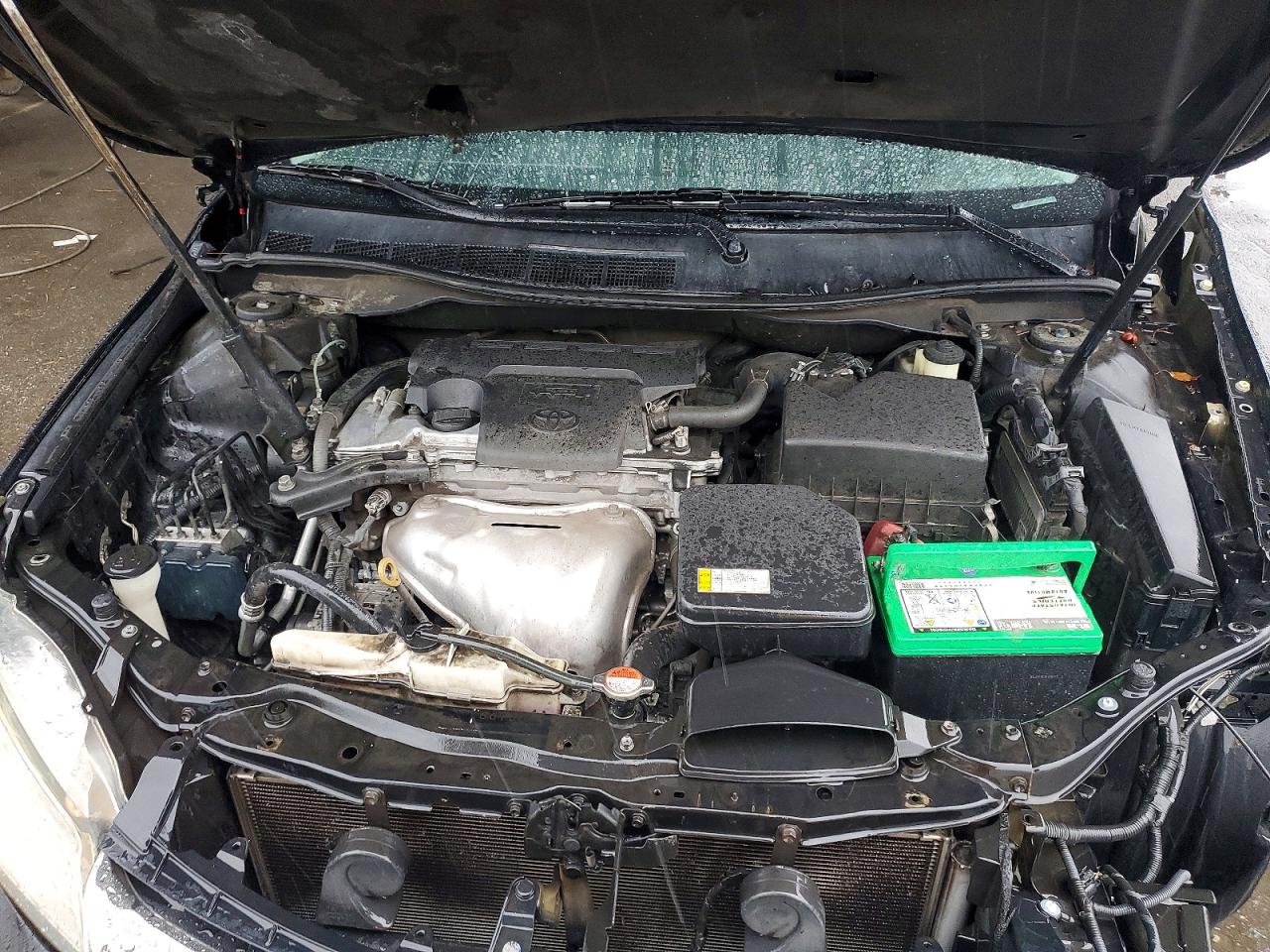 2016 TOYOTA CAMRY LE photo 11
