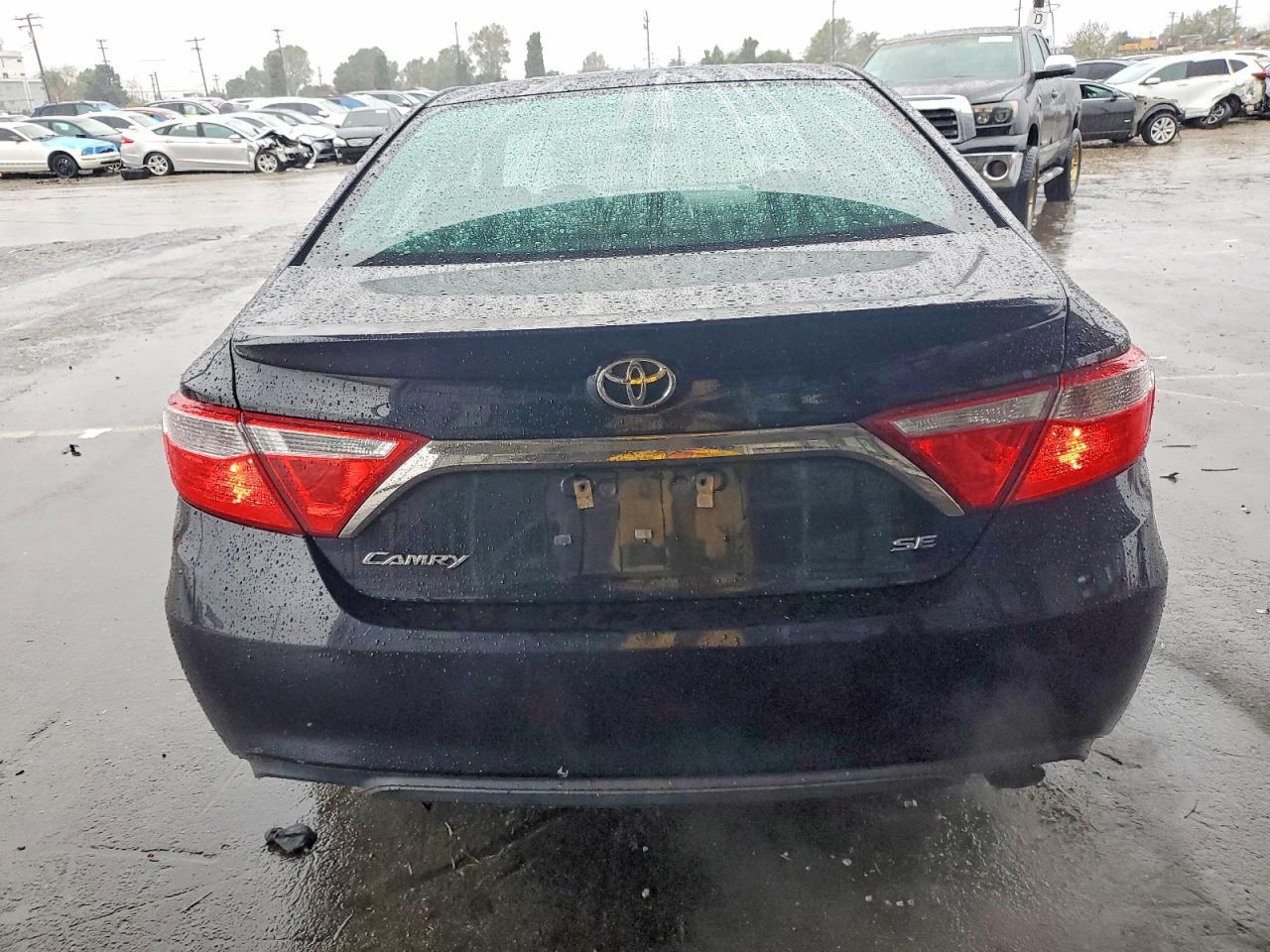 2016 TOYOTA CAMRY LE photo 6