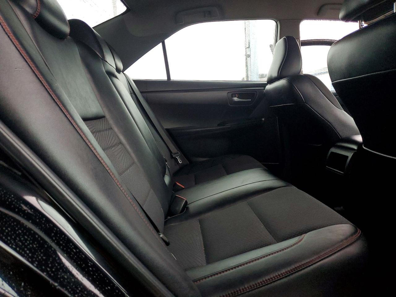 2016 TOYOTA CAMRY LE photo 10
