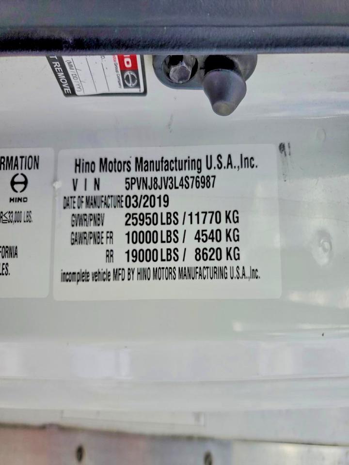2020 HINO 268A BOX TRUCK photo 12