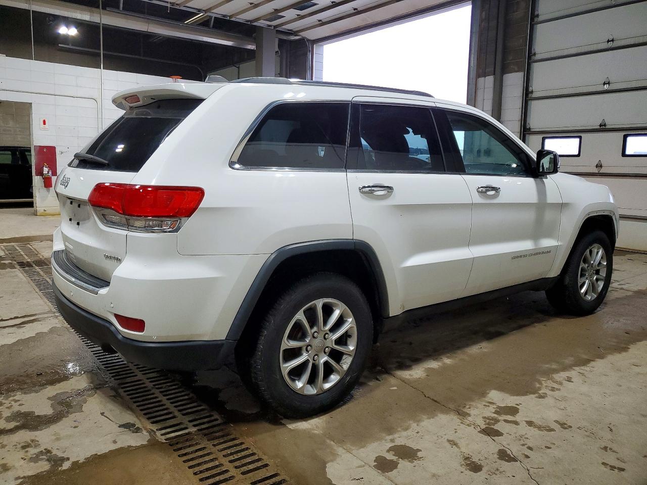 2015 JEEP GRAND CHEROKEE LIMITED photo 3
