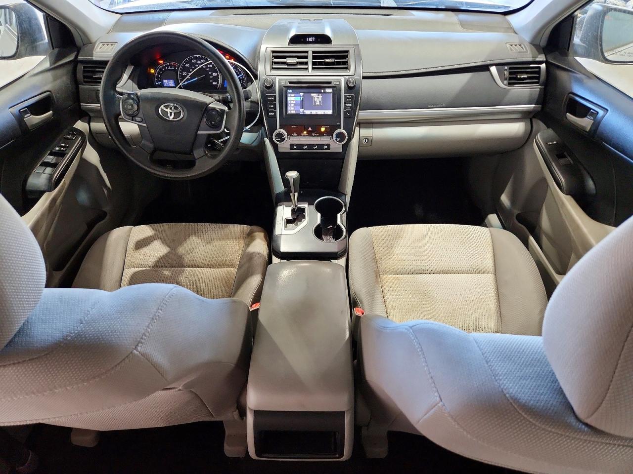 2014 TOYOTA CAMRY L photo 8