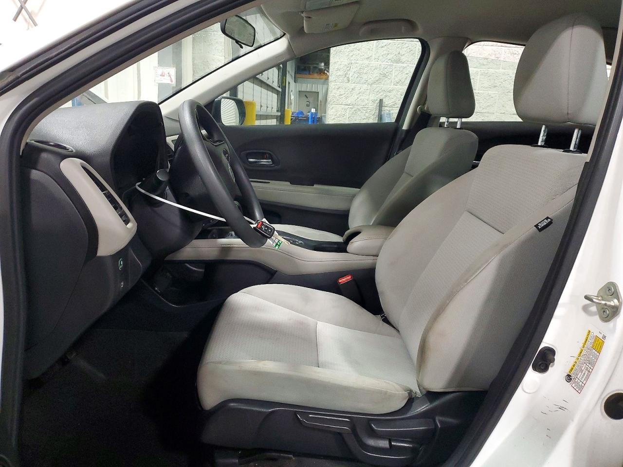 2019 HONDA HR-V LX photo 7