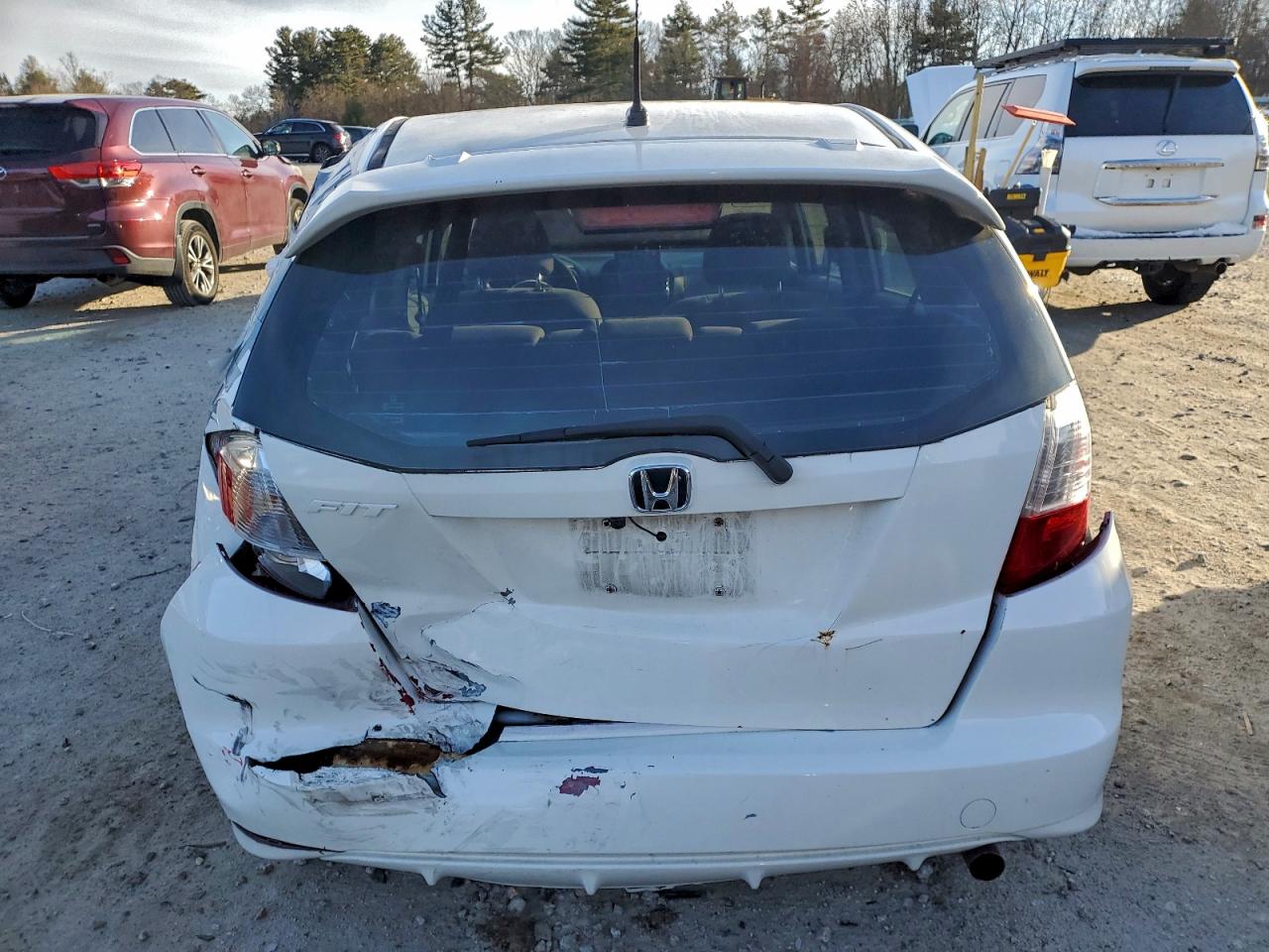 2011 HONDA FIT photo 6