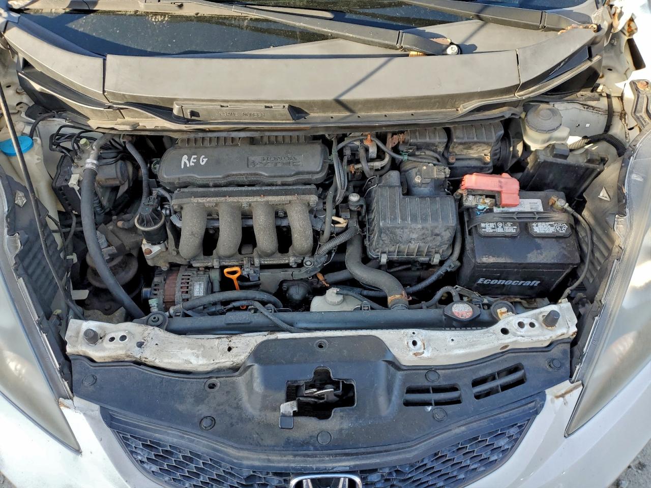 2011 HONDA FIT photo 11