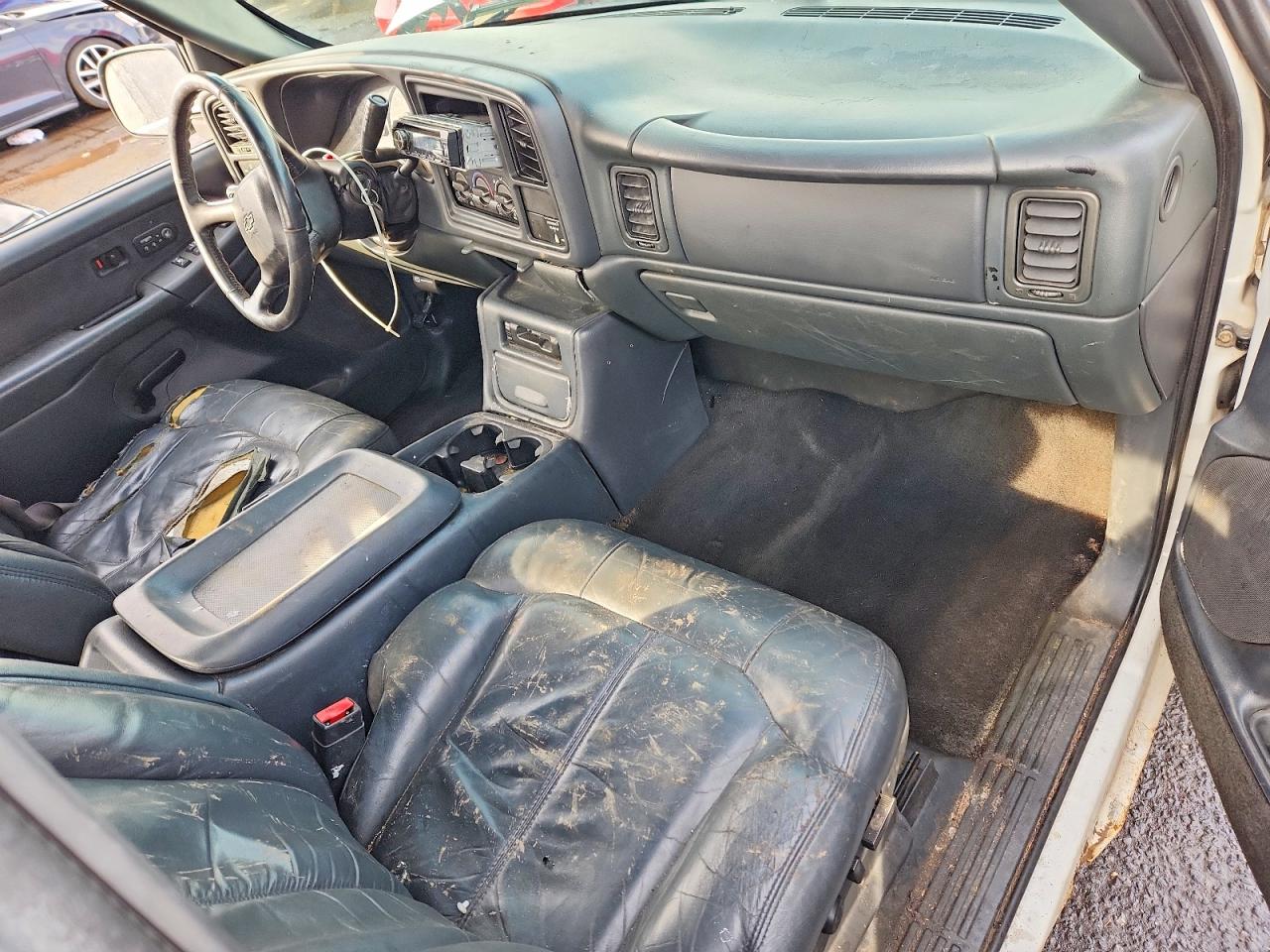 2002 CHEVROLET SILVERADO K1500 photo 8