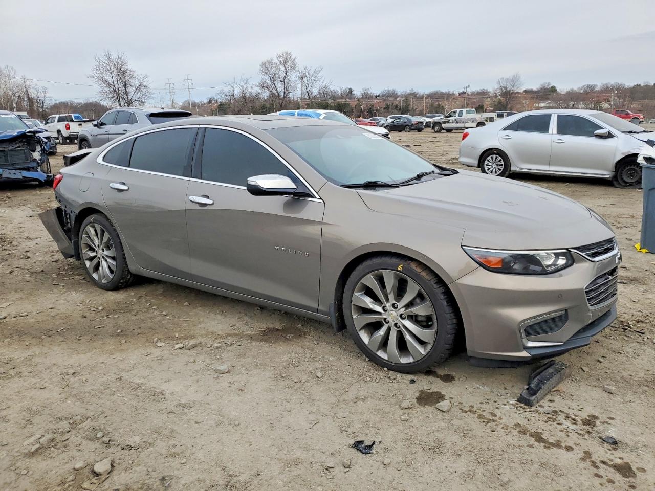 2017 CHEVROLET MALIBU PREMIER photo 4
