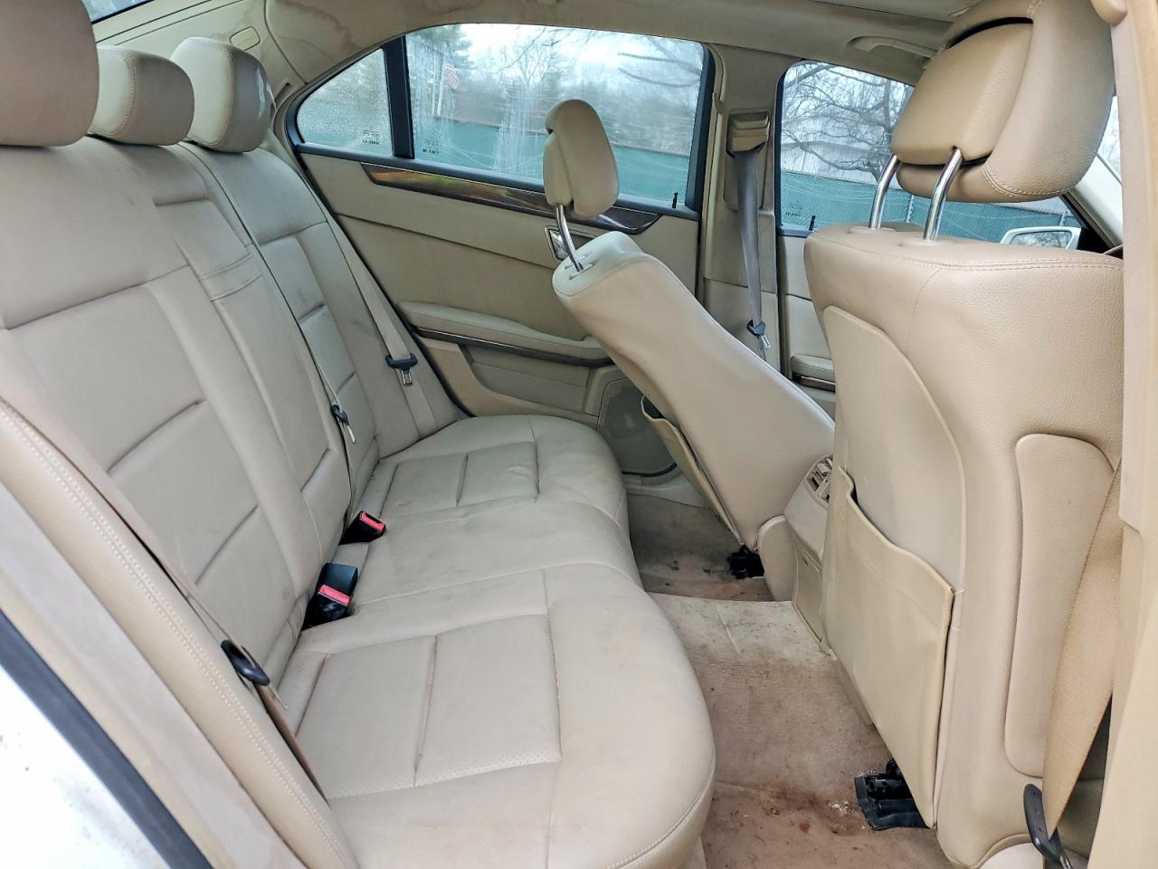 2010 MERCEDES-BENZ E 350 4MATIC photo 28