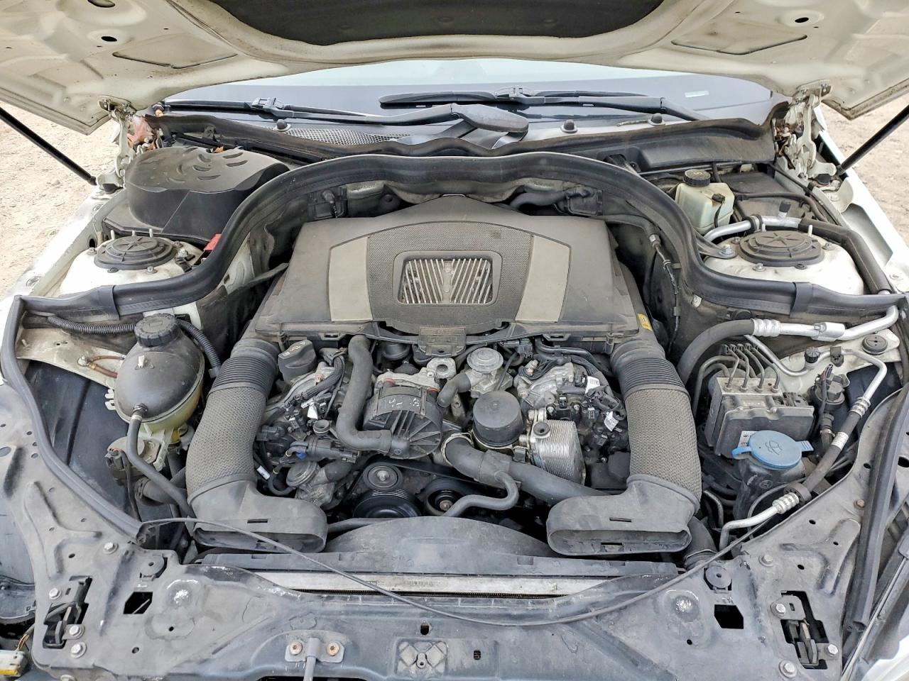 2010 MERCEDES-BENZ E 350 4MATIC photo 31