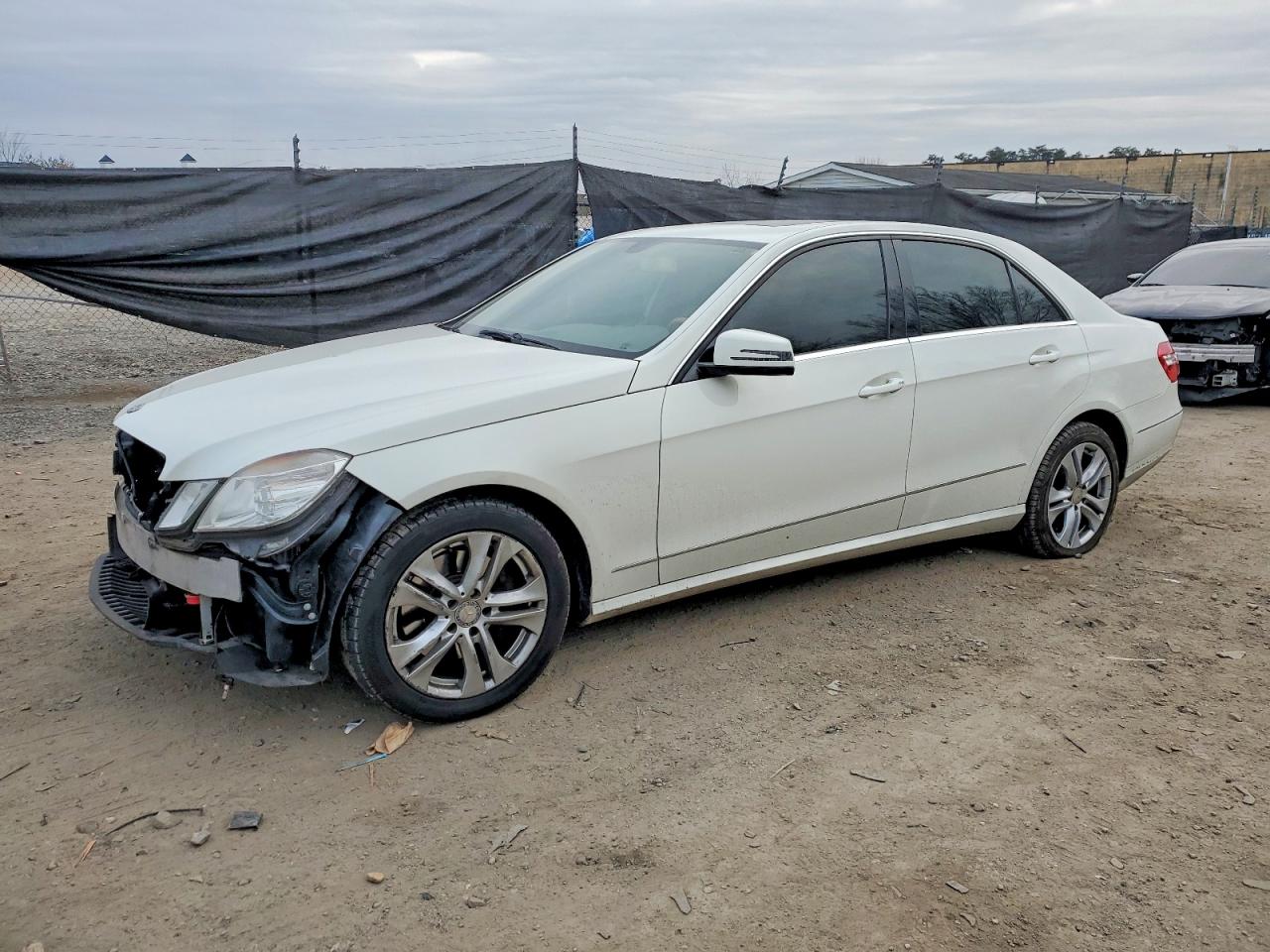2010 MERCEDES-BENZ E