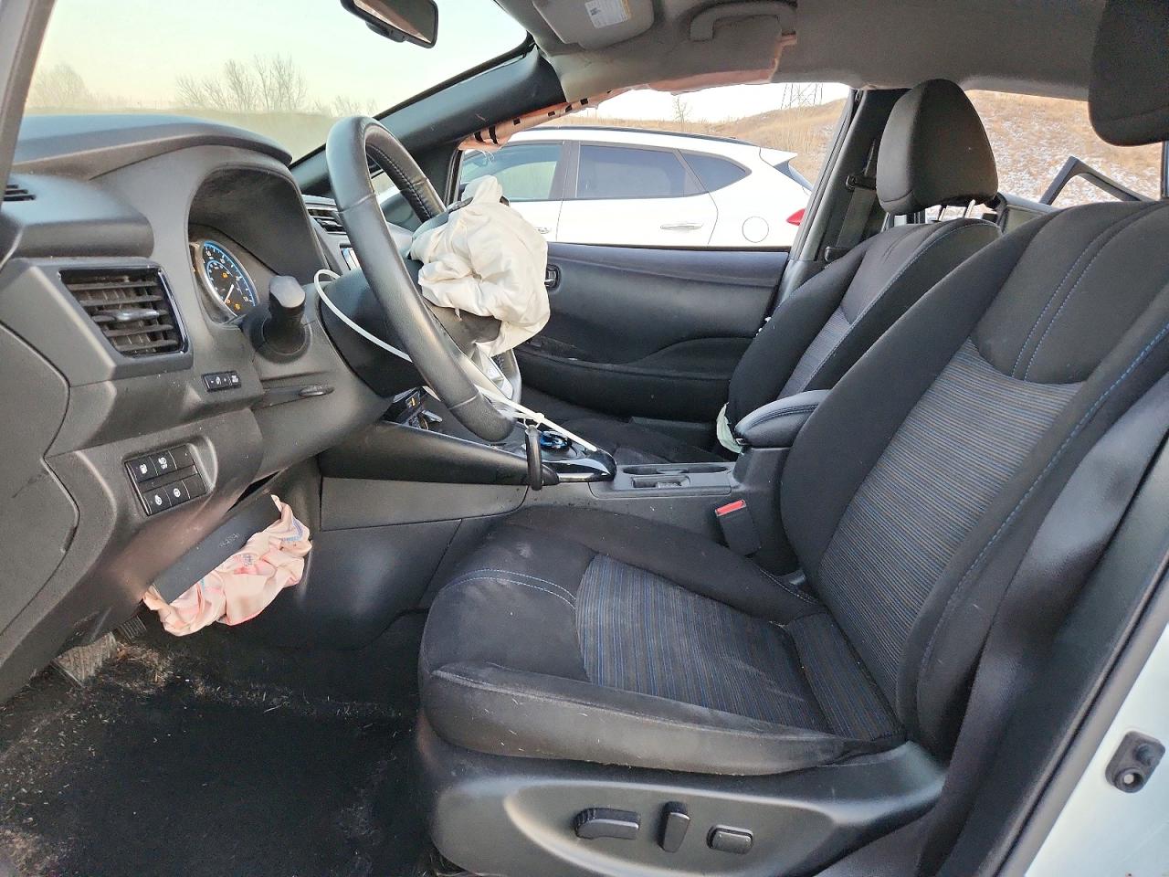 2024 NISSAN LEAF SV PLUS photo 7