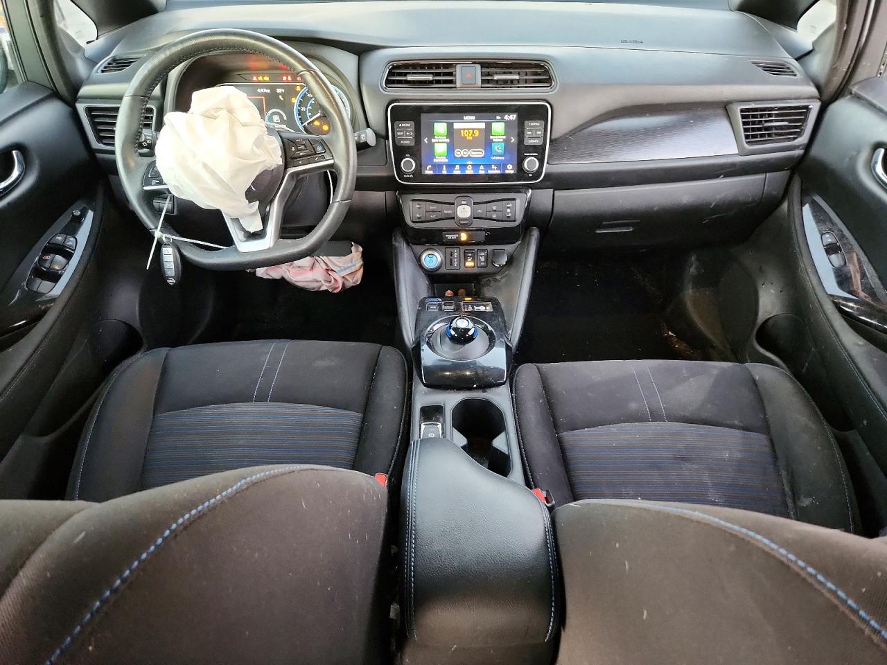 2024 NISSAN LEAF SV PLUS photo 8