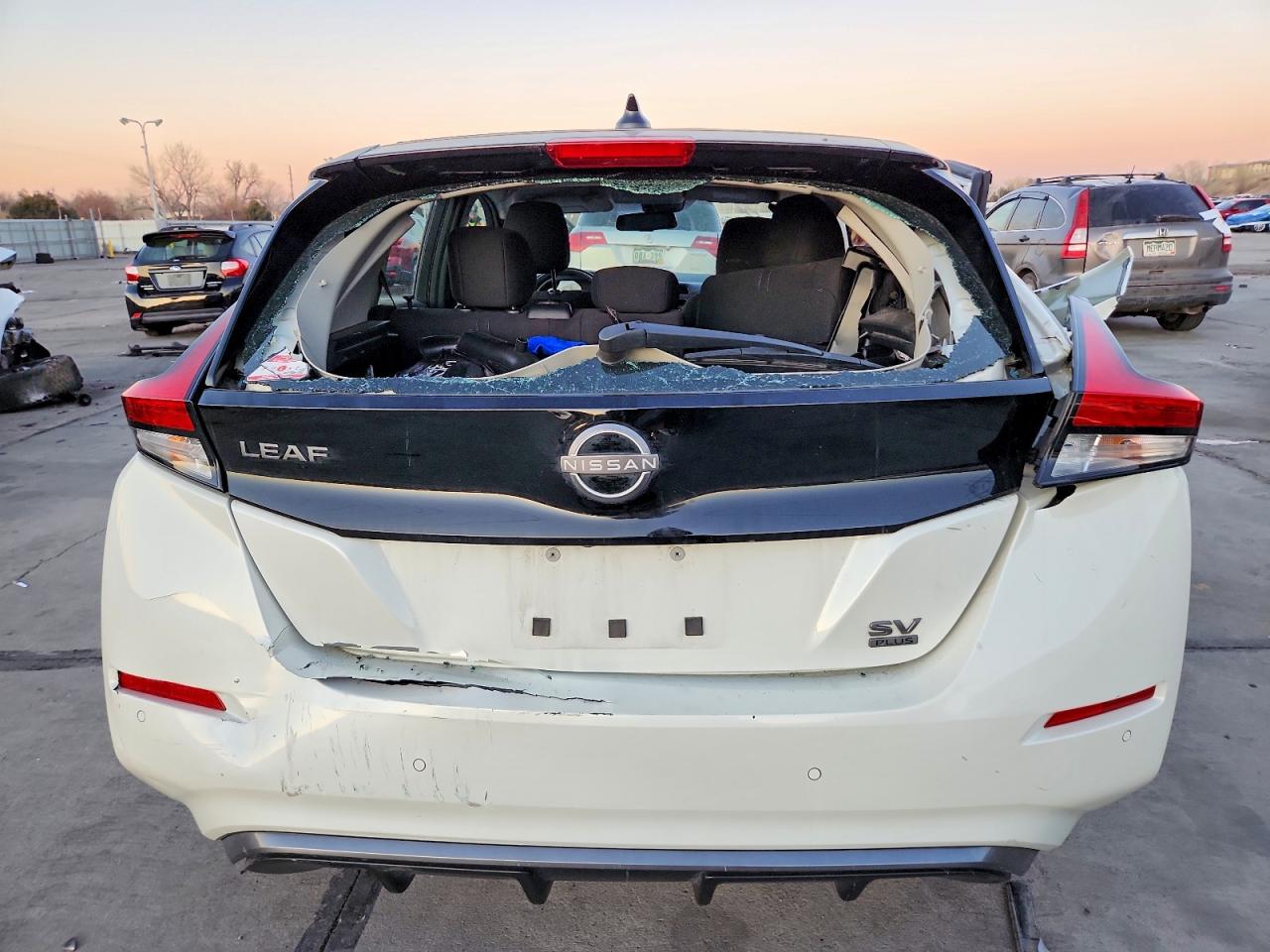 2024 NISSAN LEAF SV PLUS photo 6