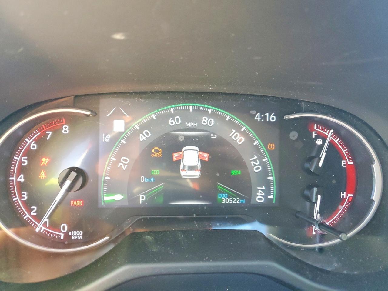 2024 TOYOTA RAV4 XLE photo 9