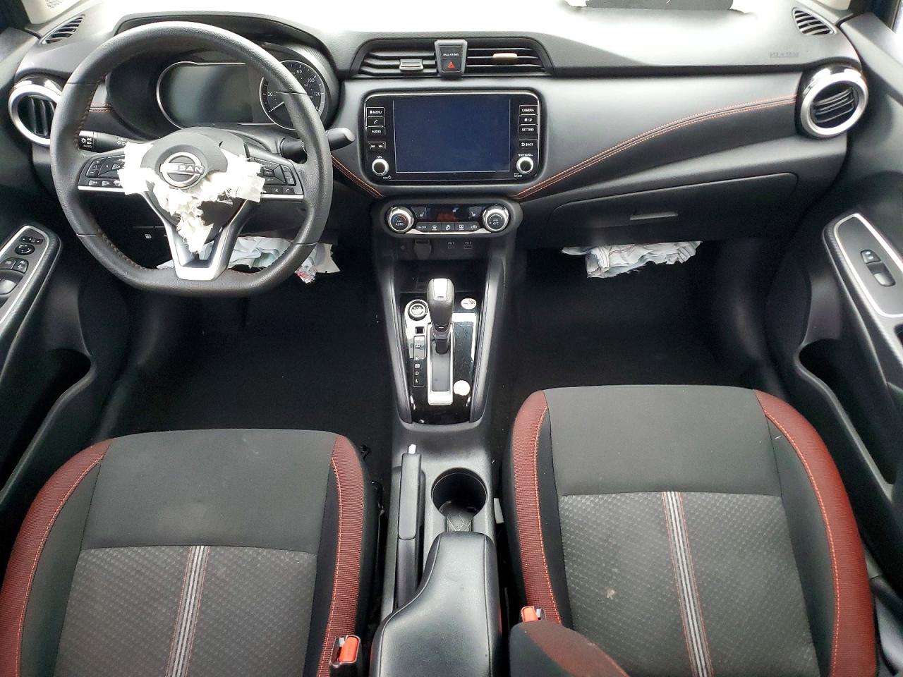 2024 NISSAN VERSA SR photo 8