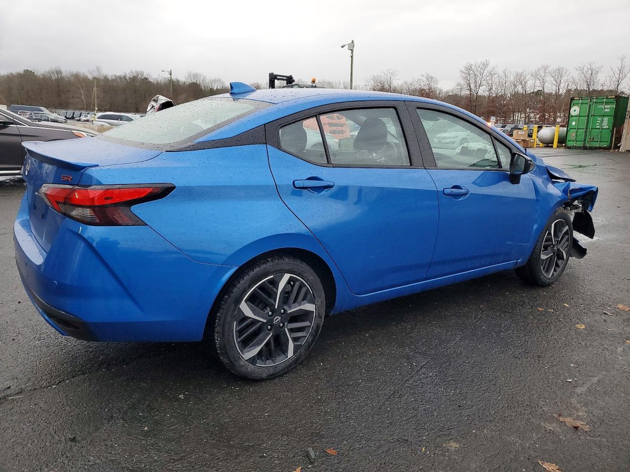 2024 NISSAN VERSA SR photo 3