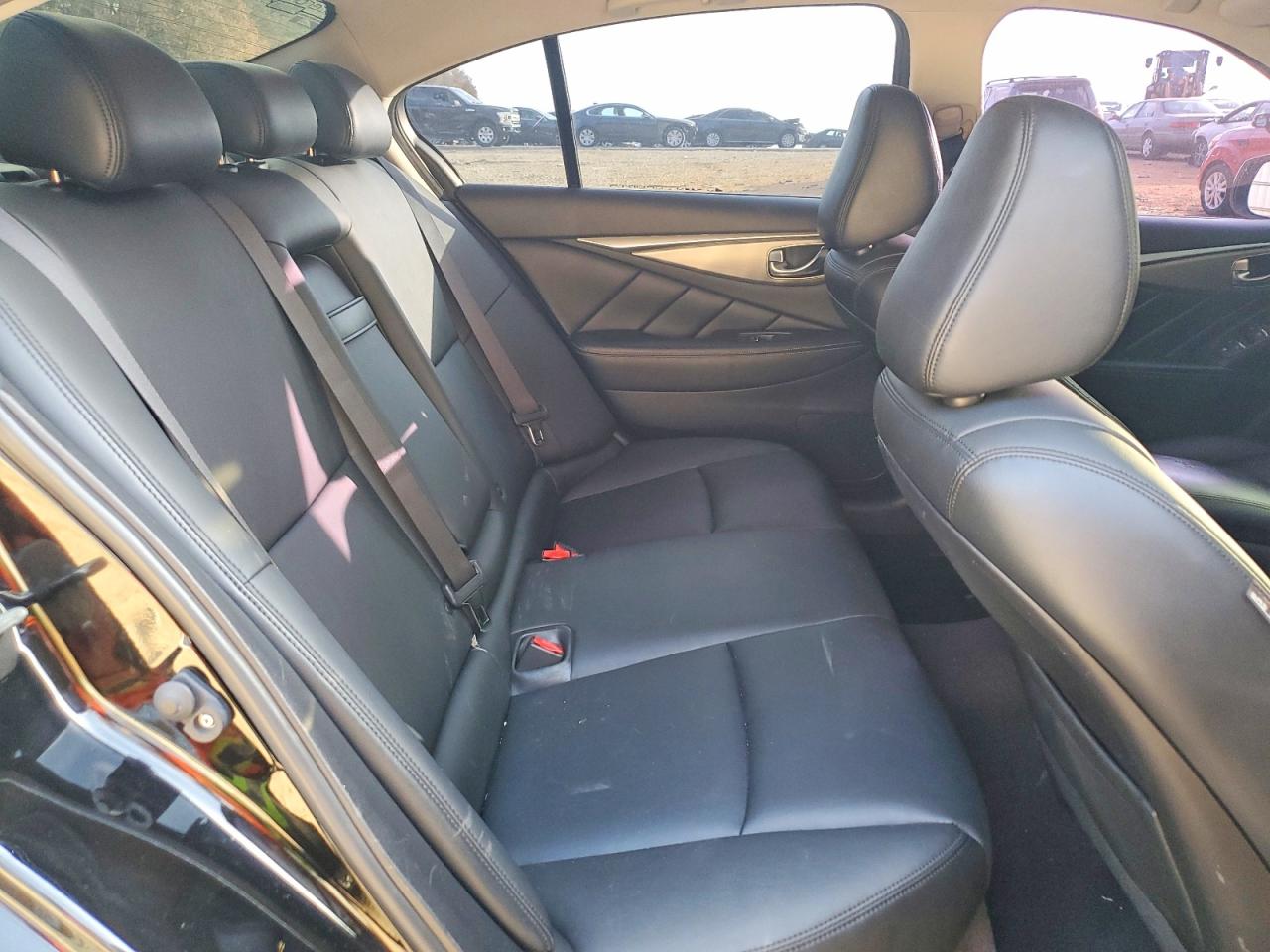 2015 INFINITI Q50 BASE photo 10