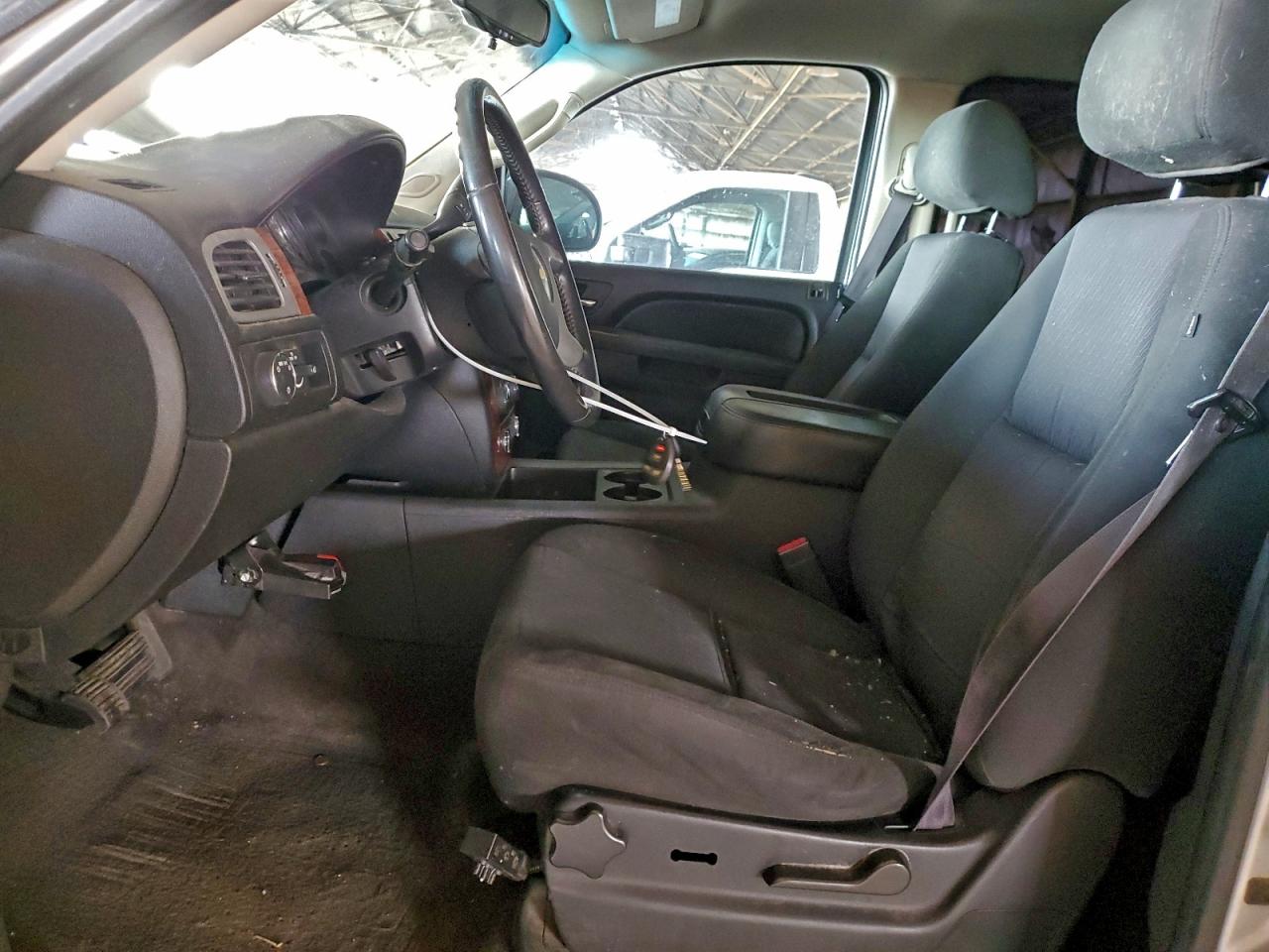 2011 CHEVROLET TAHOE C1500 LS photo 13