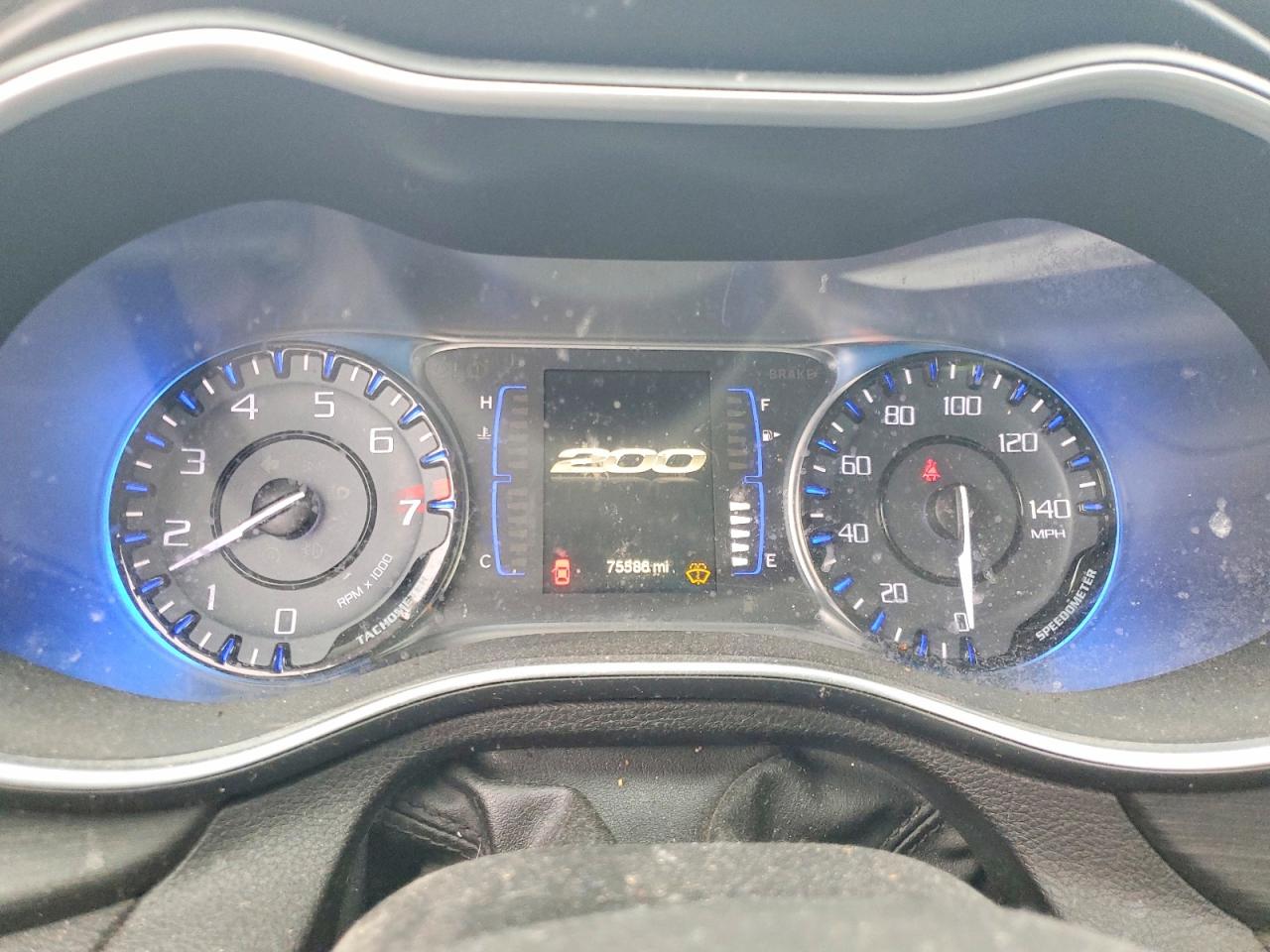 2015 CHRYSLER 200 LIMITED photo 9