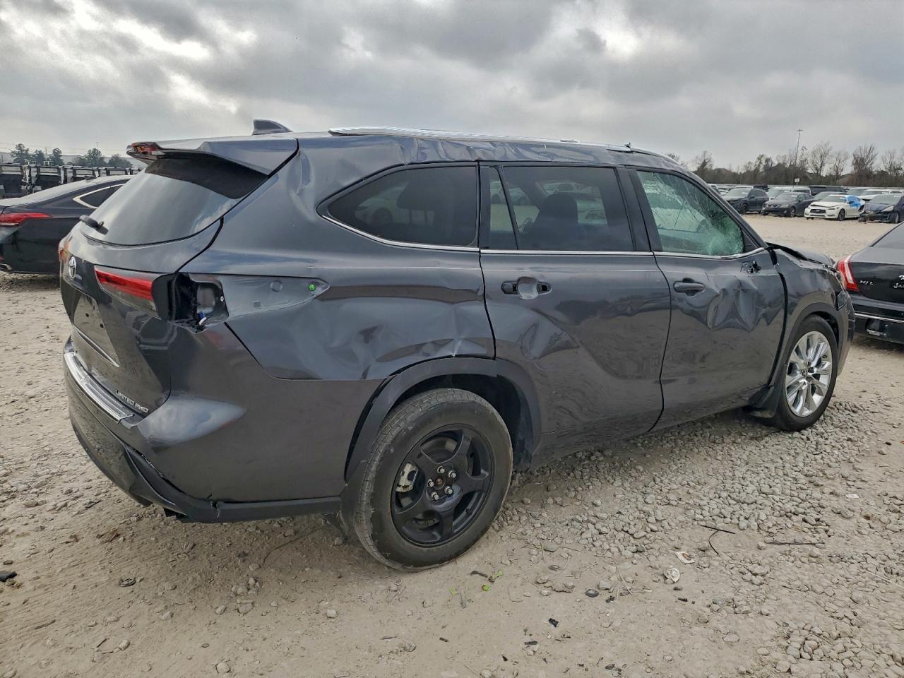 2020 TOYOTA HIGHLANDER LIMITED photo 3