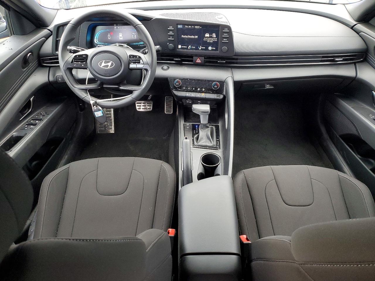 2025 HYUNDAI ELANTRA SEL SPORT photo 8