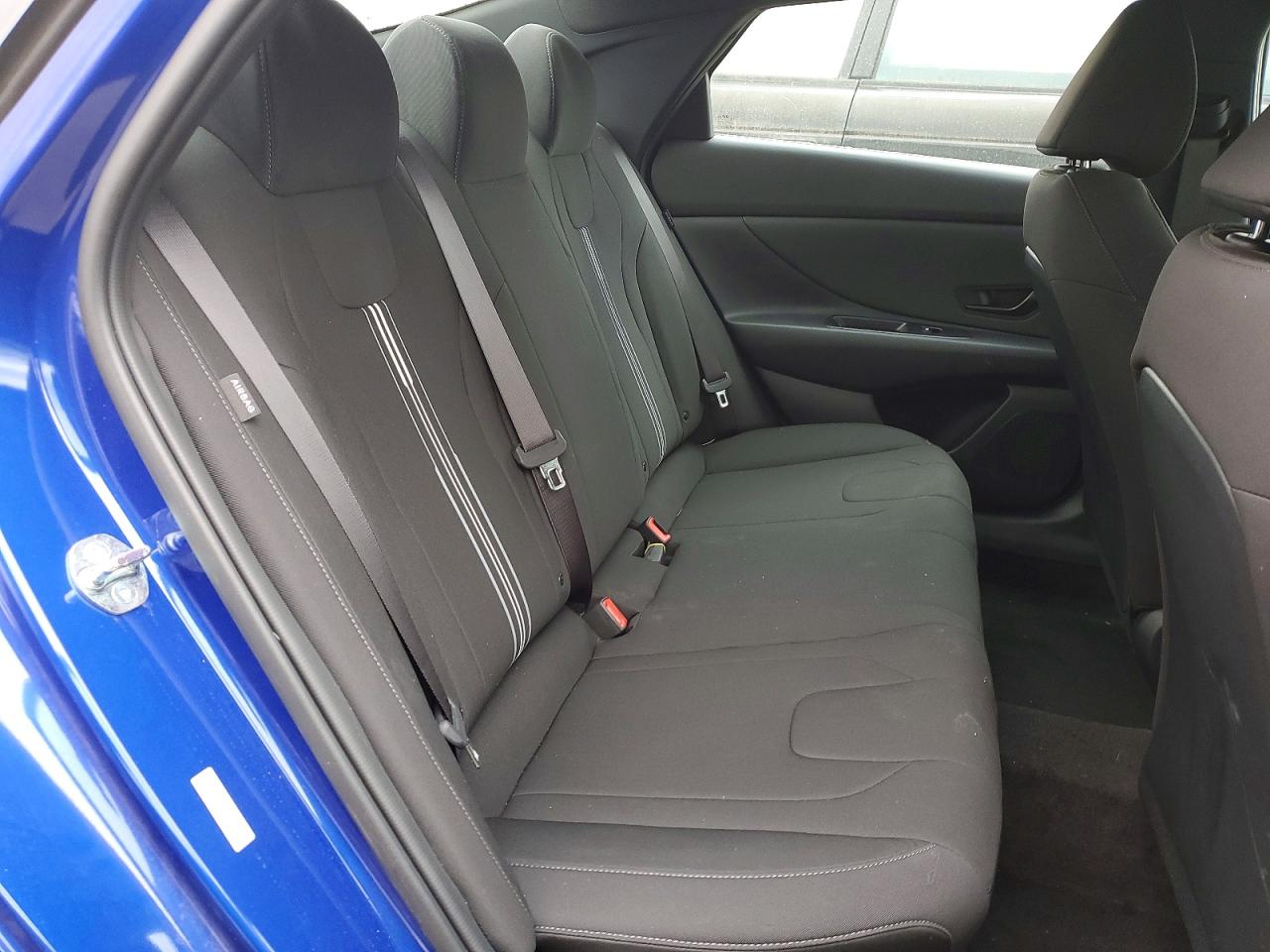 2025 HYUNDAI ELANTRA SEL SPORT photo 10