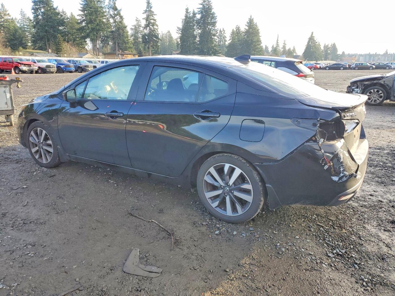 2020 NISSAN VERSA SR photo 3