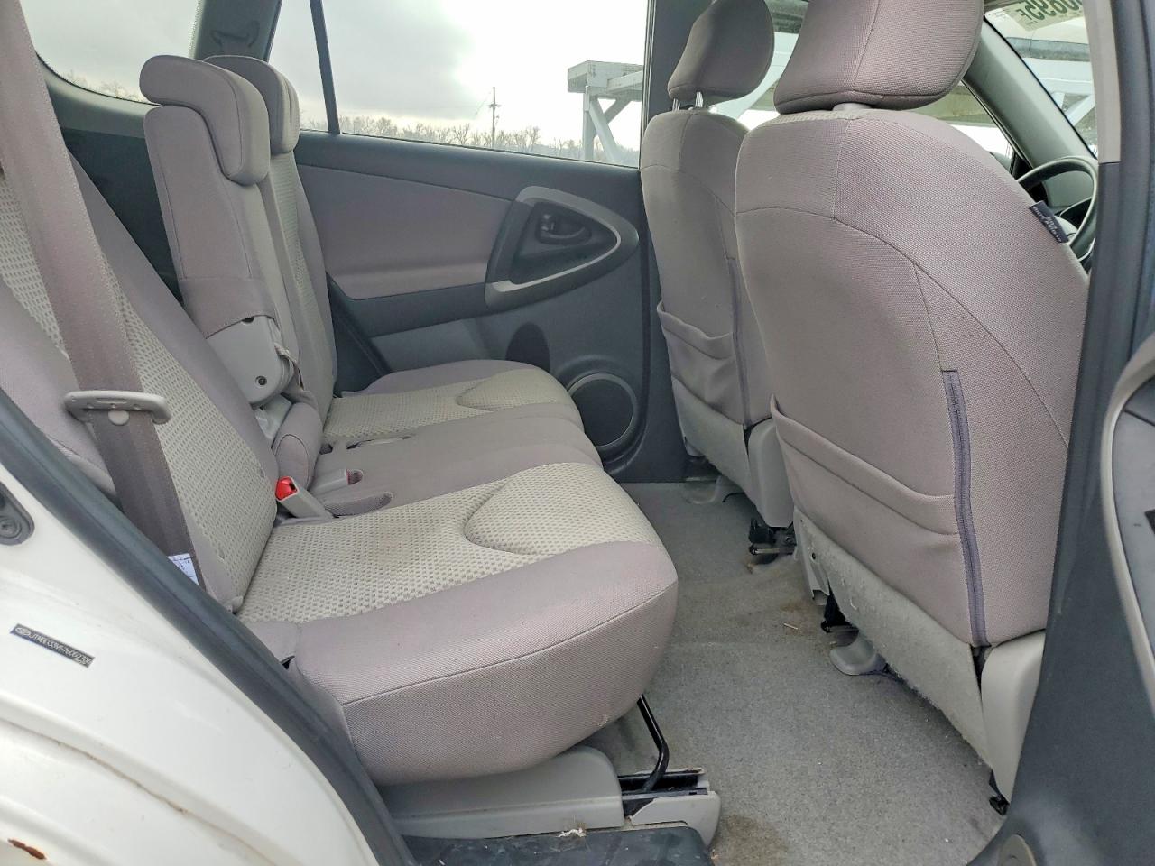 2007 TOYOTA RAV4 BASE photo 11