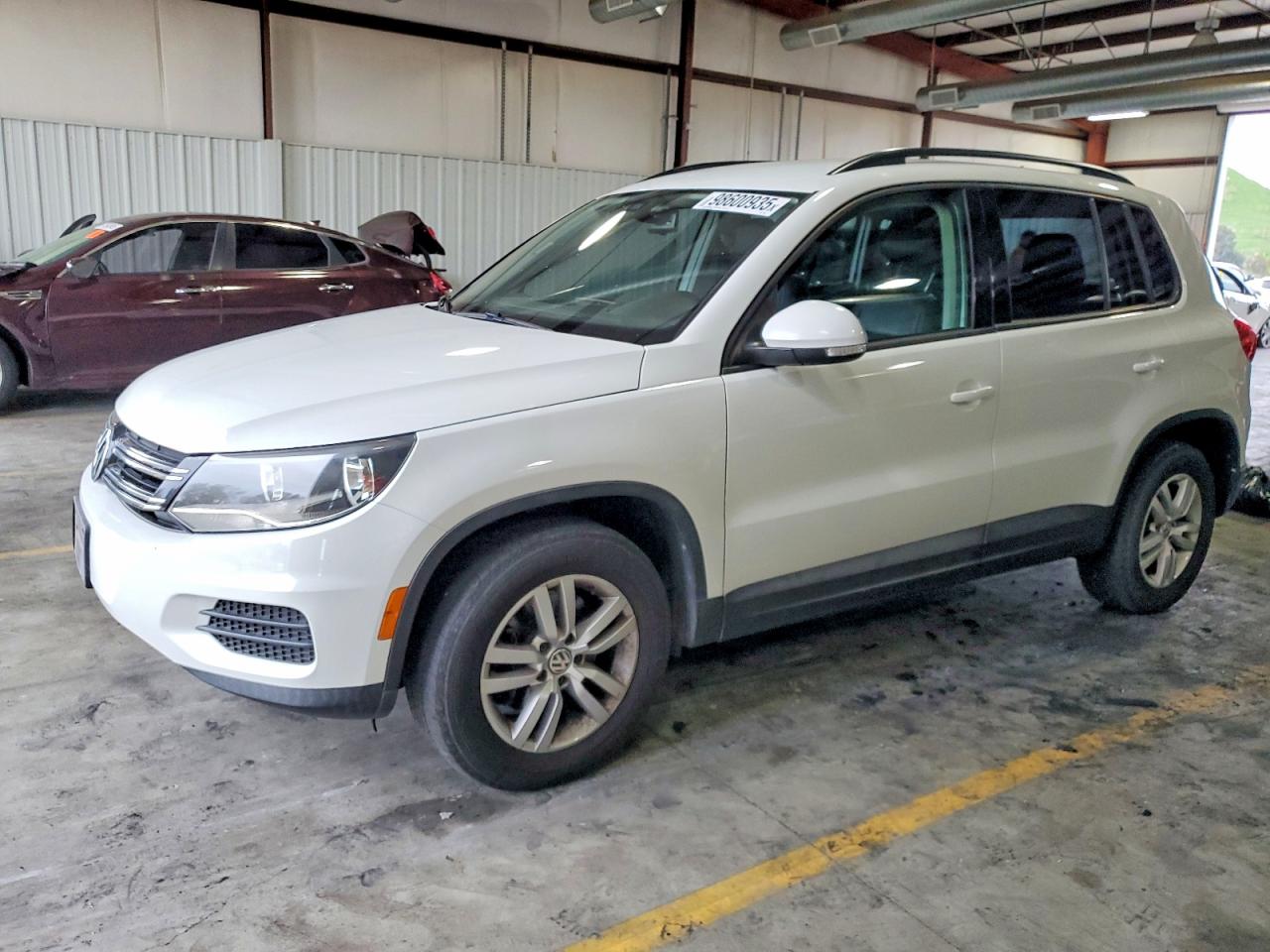 2016 VOLKSWAGEN TIGUAN