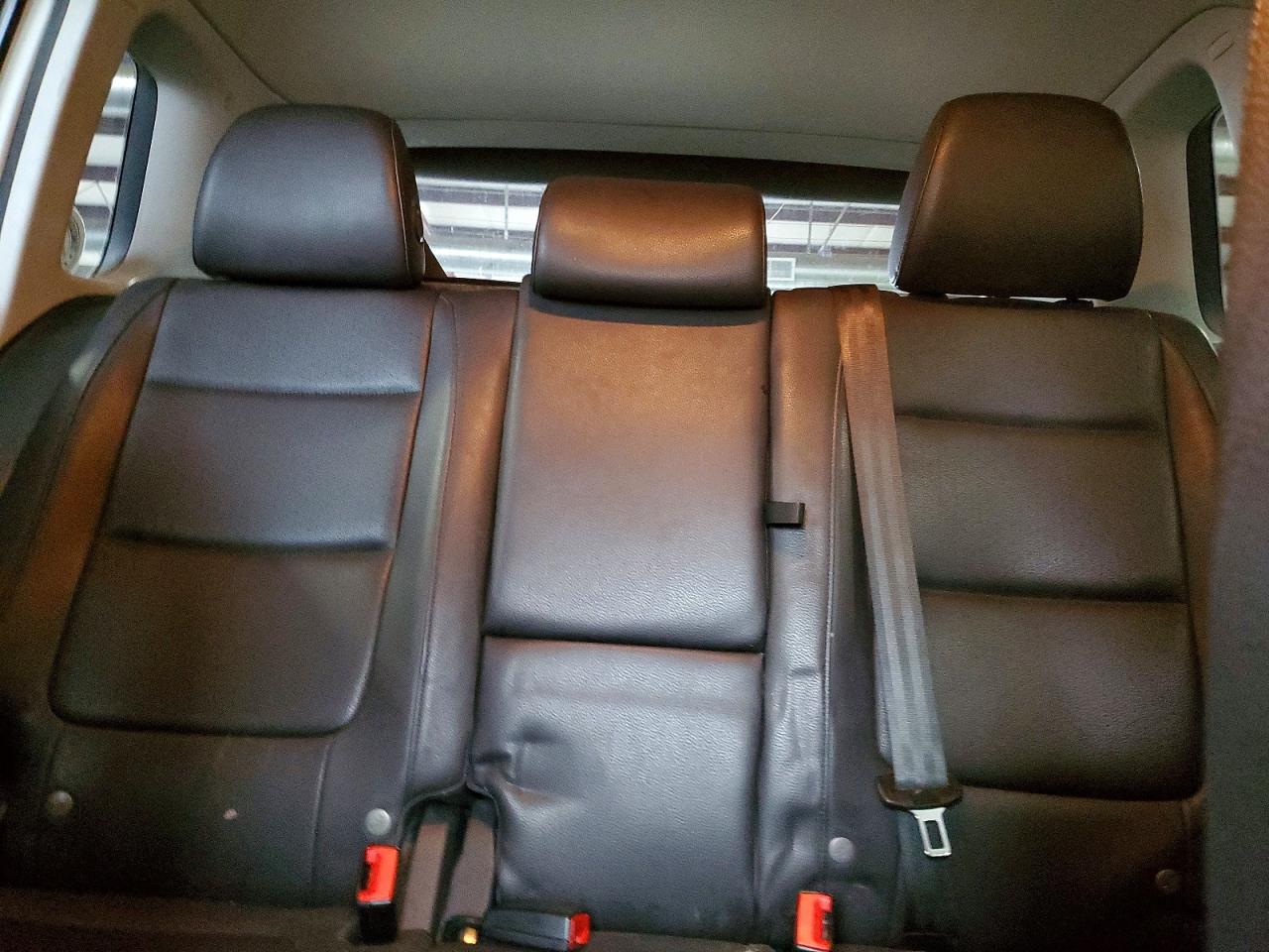 2016 VOLKSWAGEN TIGUAN S photo 10