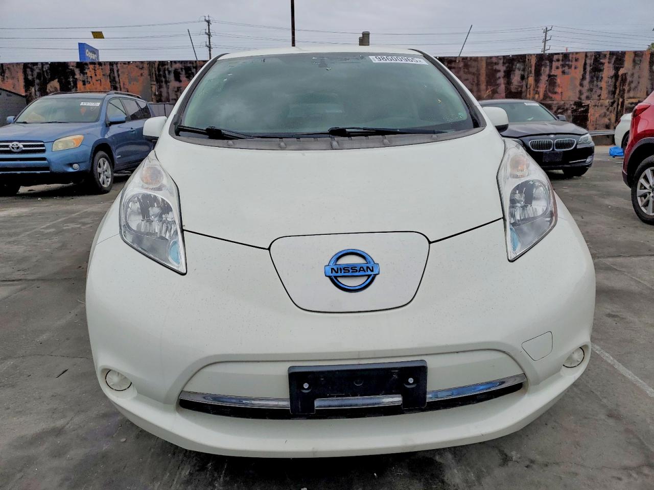2017 NISSAN LEAF S photo 5