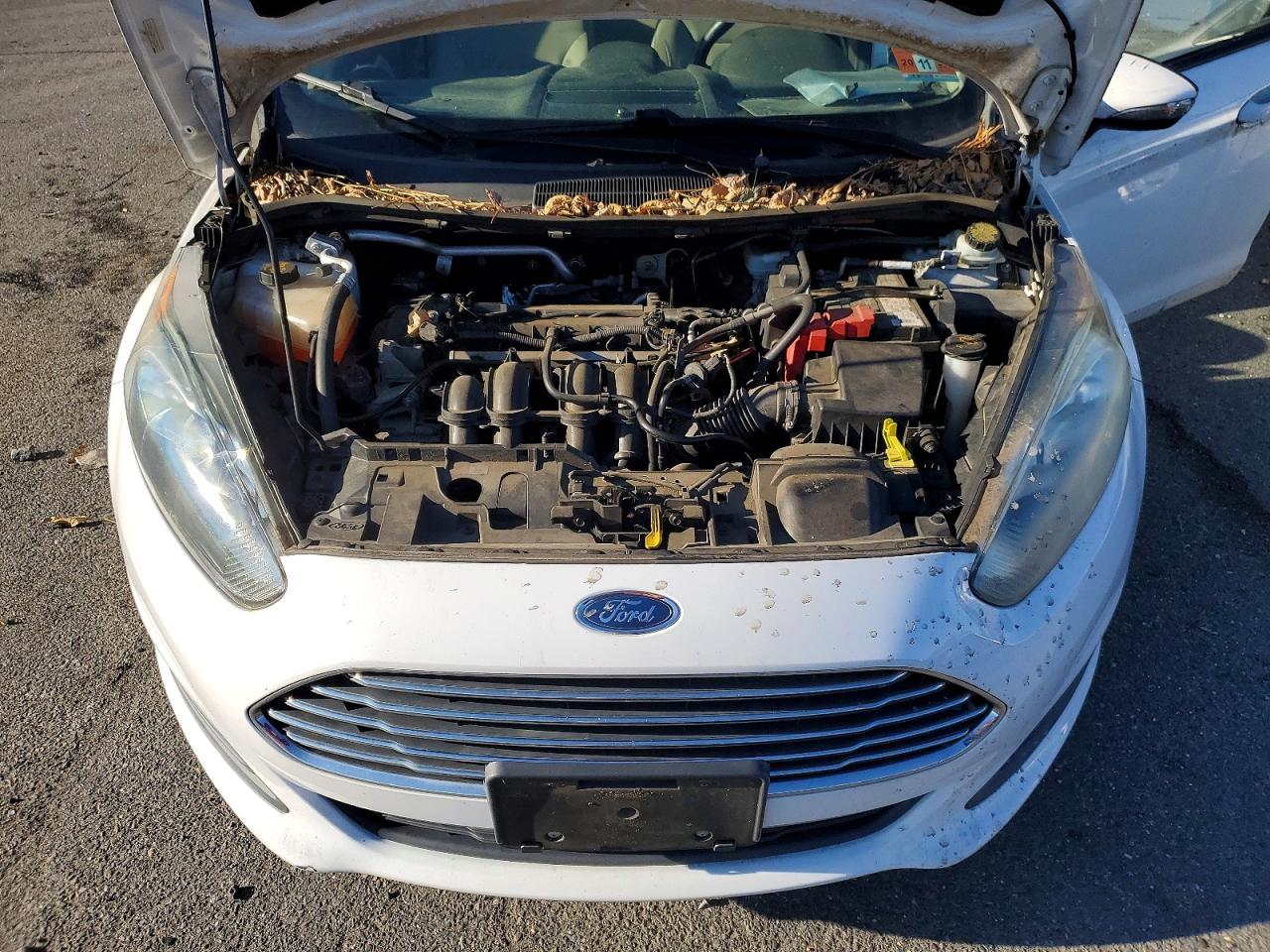 2016 FORD FIESTA SE photo 11