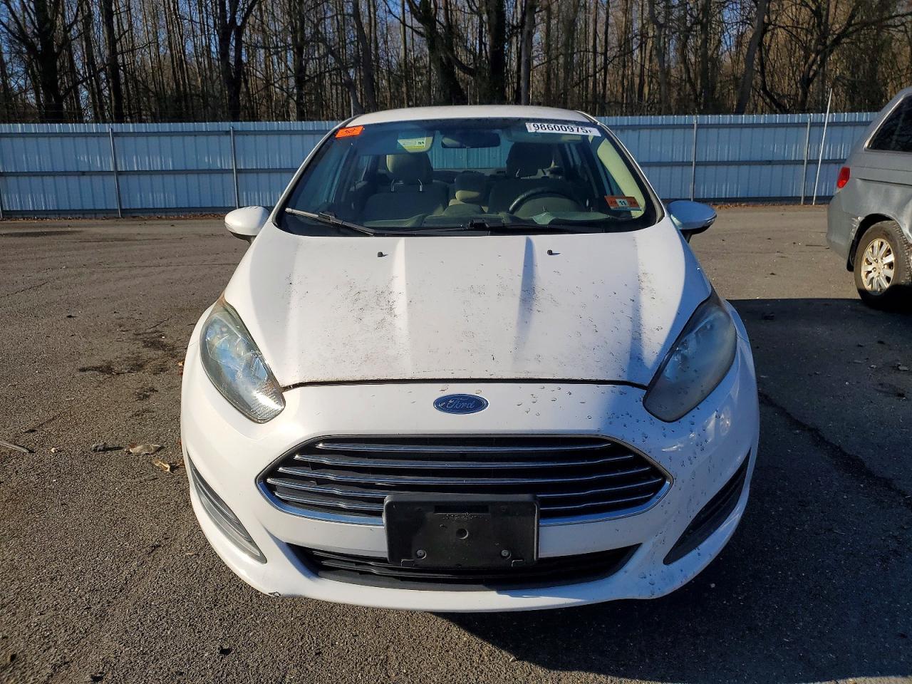 2016 FORD FIESTA SE photo 5