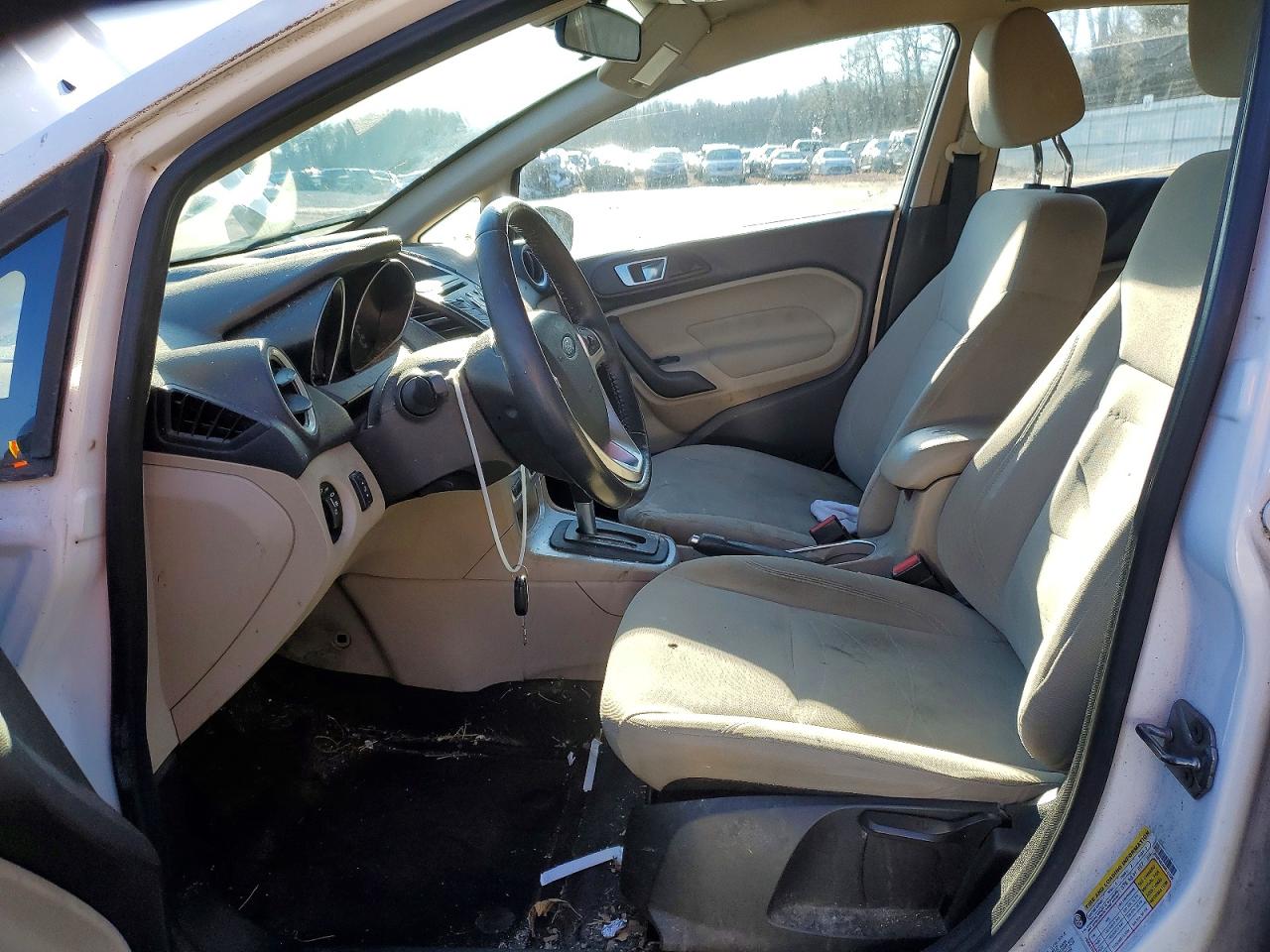 2016 FORD FIESTA SE photo 7