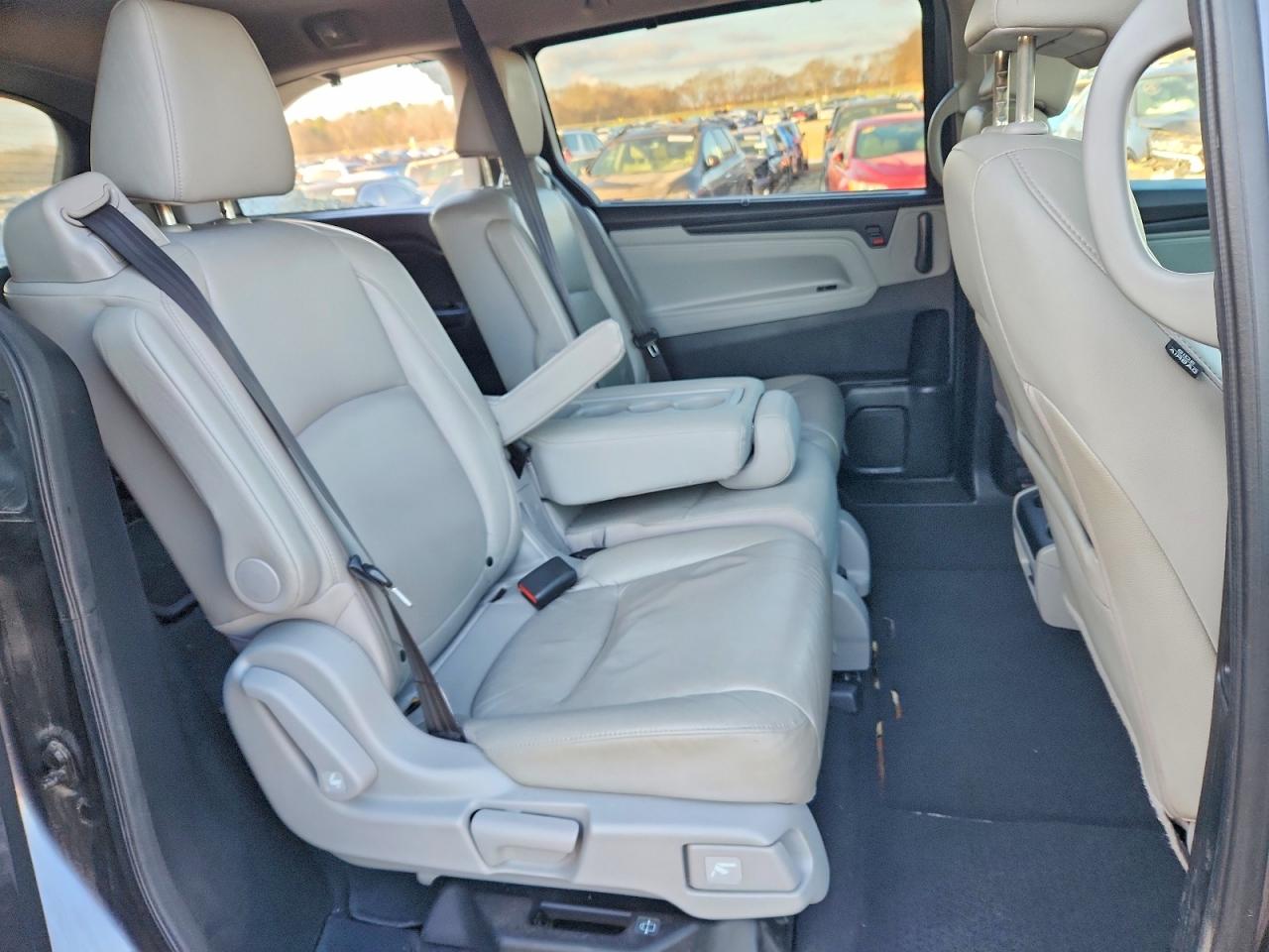 2019 HONDA ODYSSEY EXL photo 11