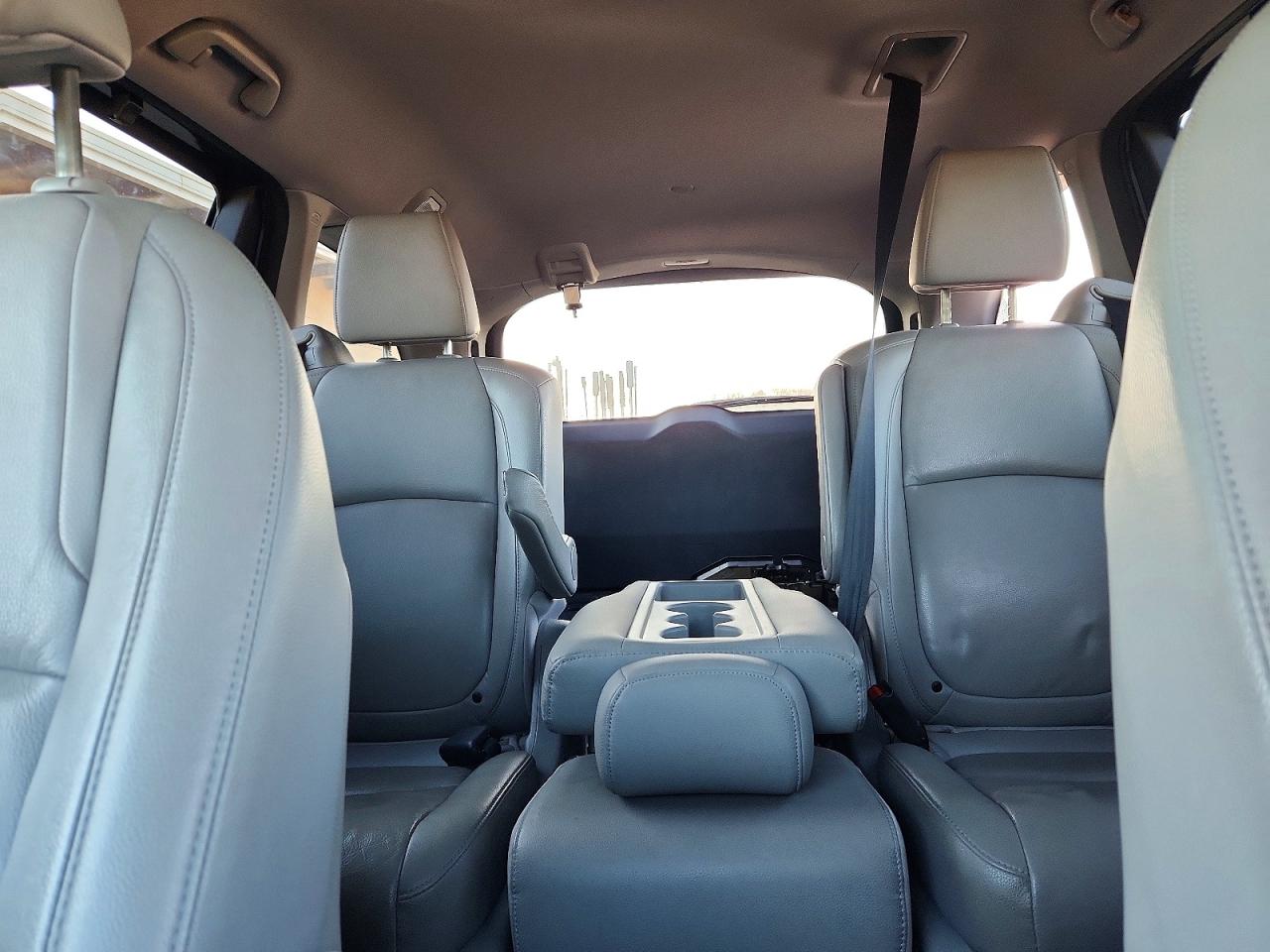 2019 HONDA ODYSSEY EXL photo 10