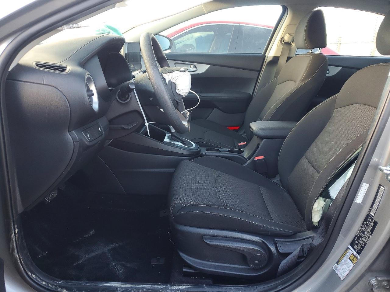 2024 KIA FORTE LX photo 7